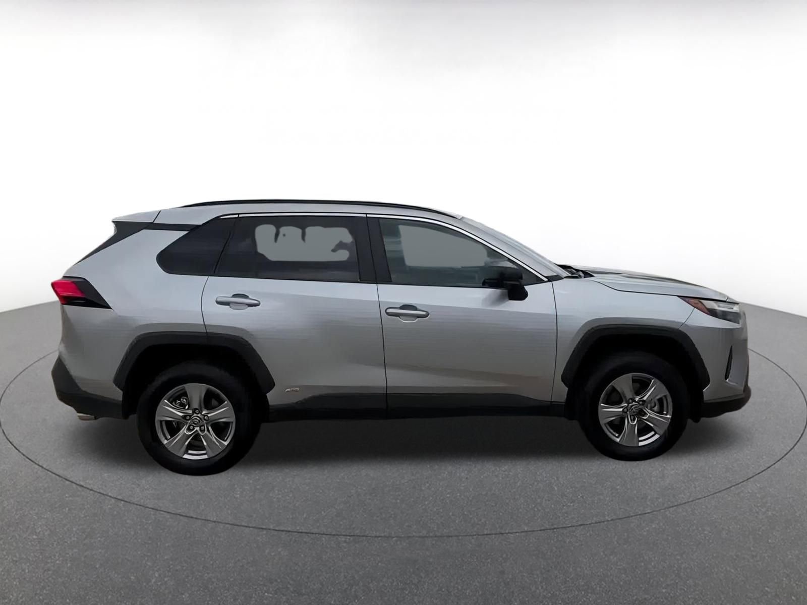 Thumbnail: 2025 Toyota RAV4 - 16