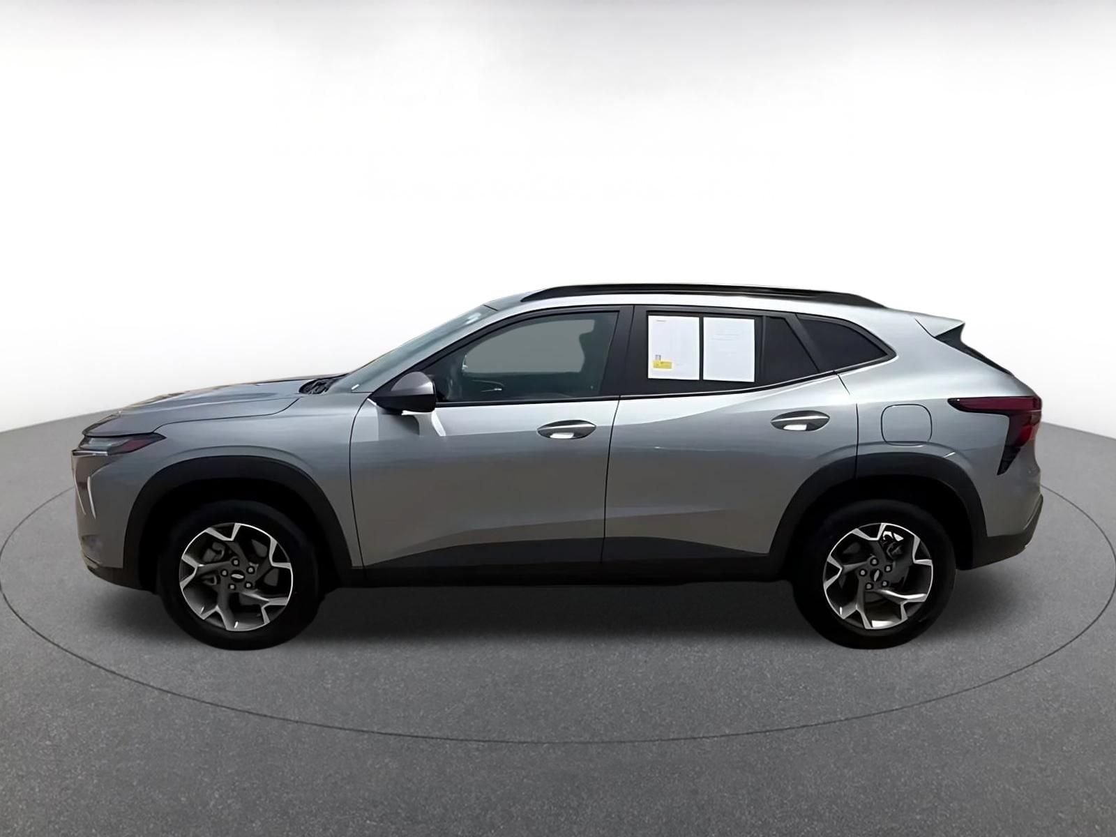 Thumbnail: 2025 Chevrolet Trax - 7
