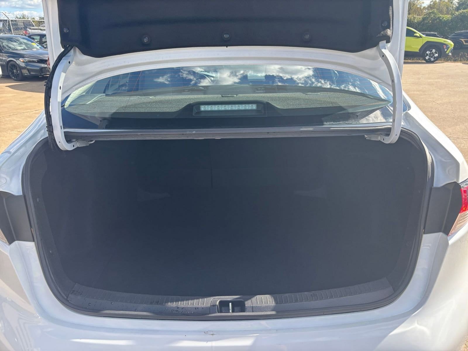 Thumbnail: 2025 Toyota Corolla - 29