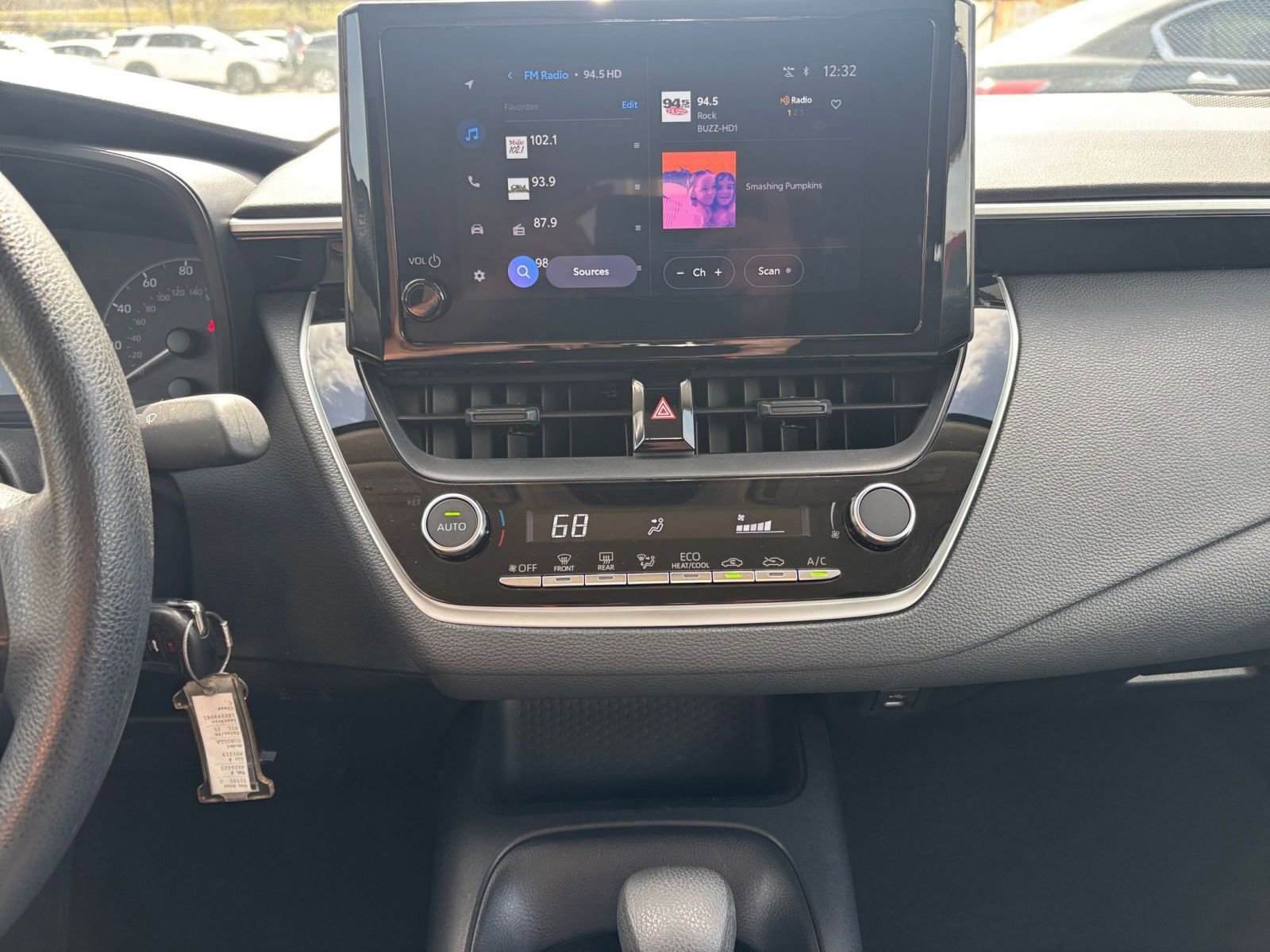 Thumbnail: 2025 Toyota Corolla - 17