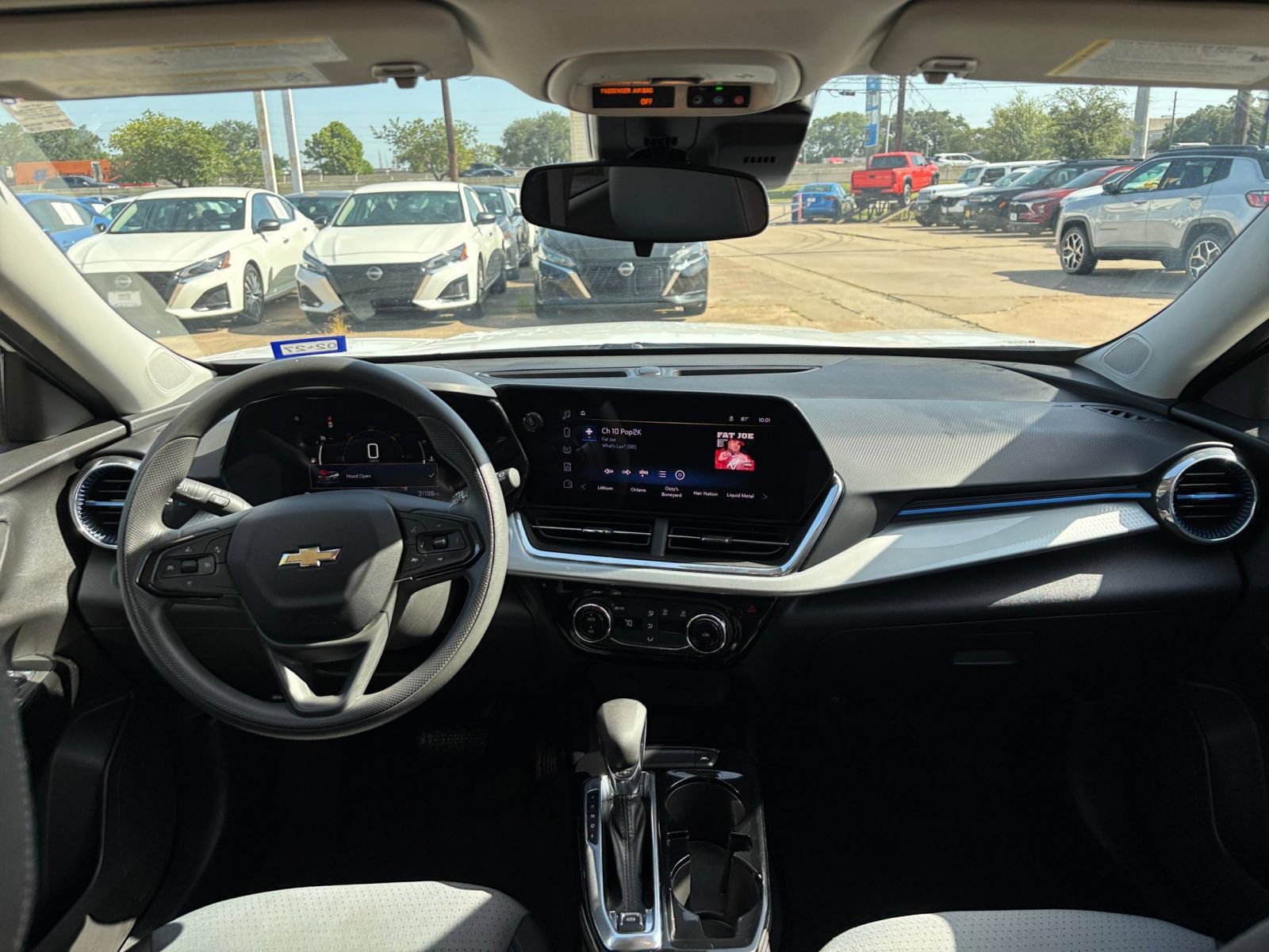 Thumbnail: 2025 Chevrolet Trax - 32