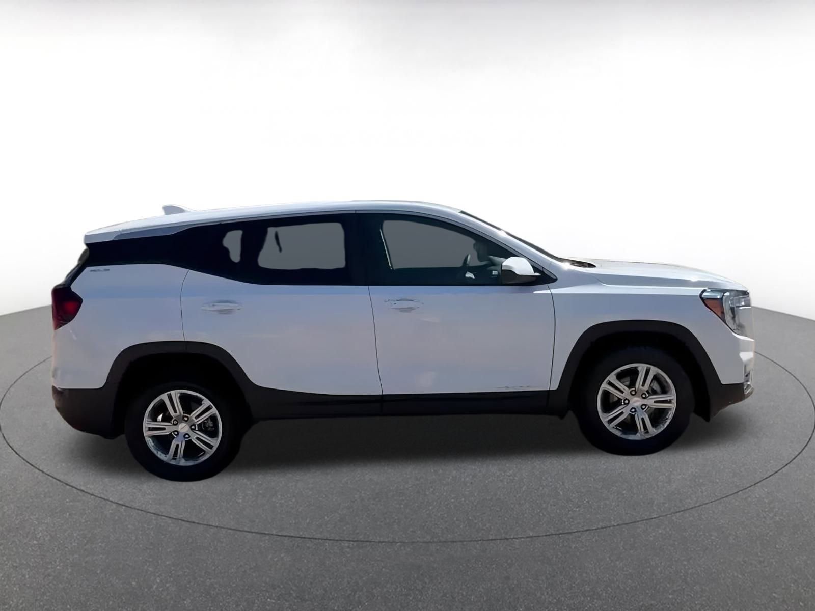Thumbnail: 2024 GMC Terrain - 16