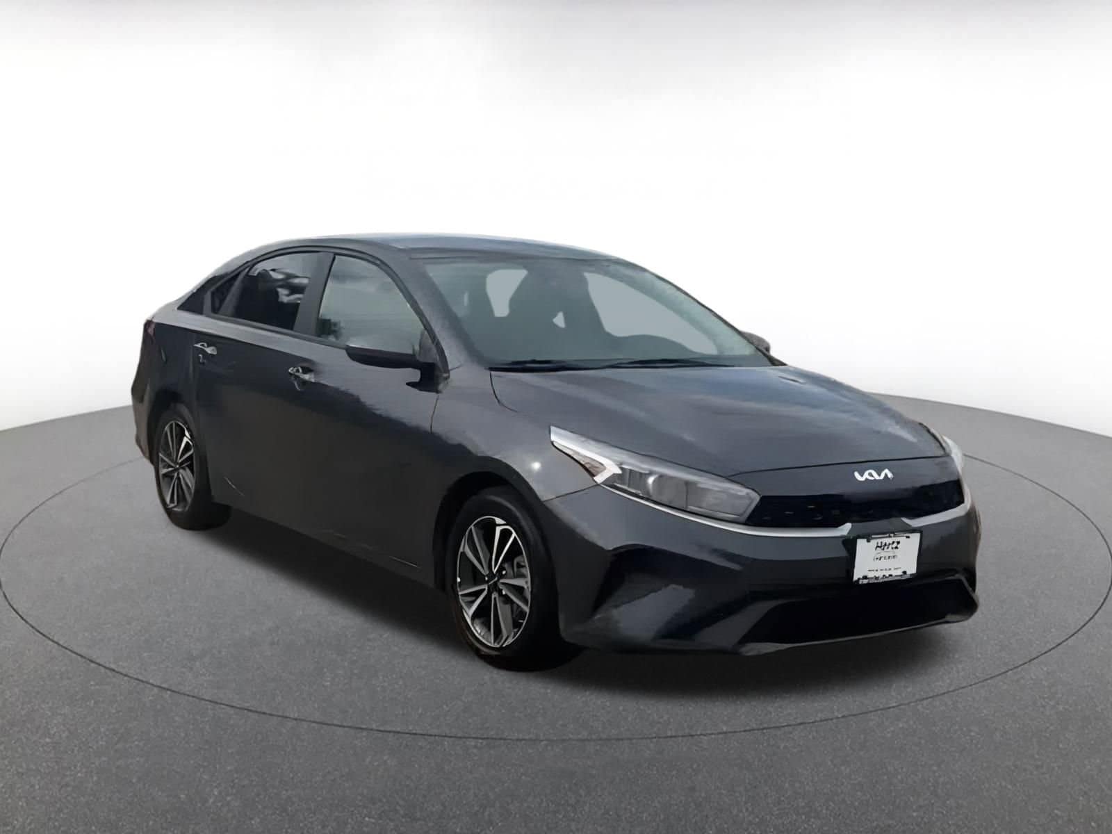 Thumbnail: 2023 Kia Forte - 3