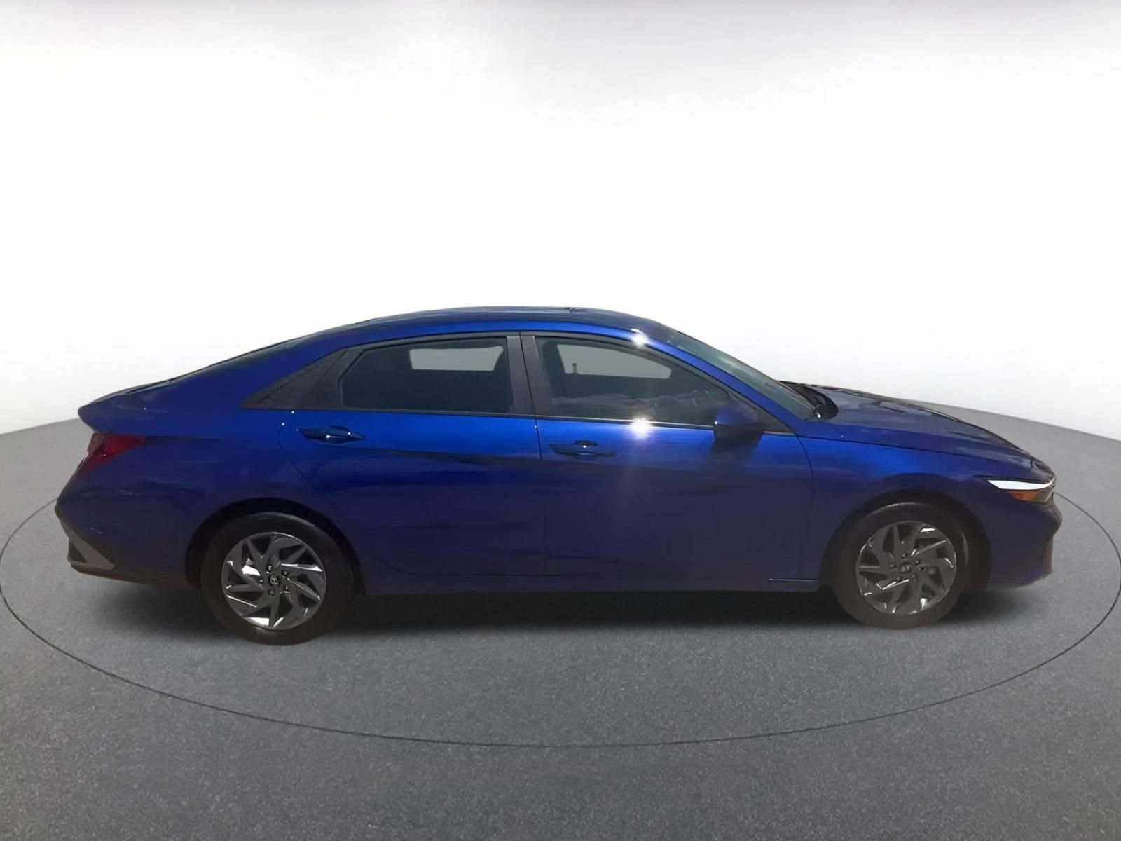 Thumbnail: 2024 Hyundai Elantra - 12