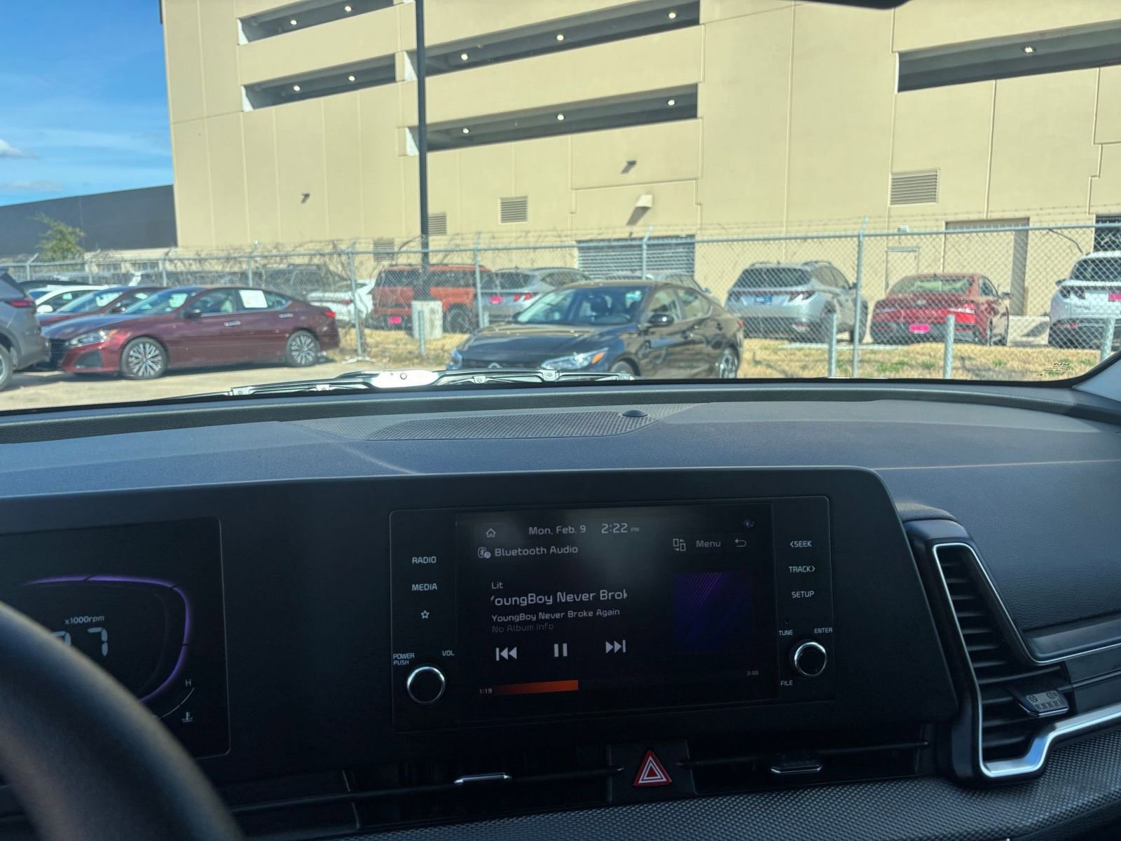 Thumbnail: 2025 Kia Sportage - 17