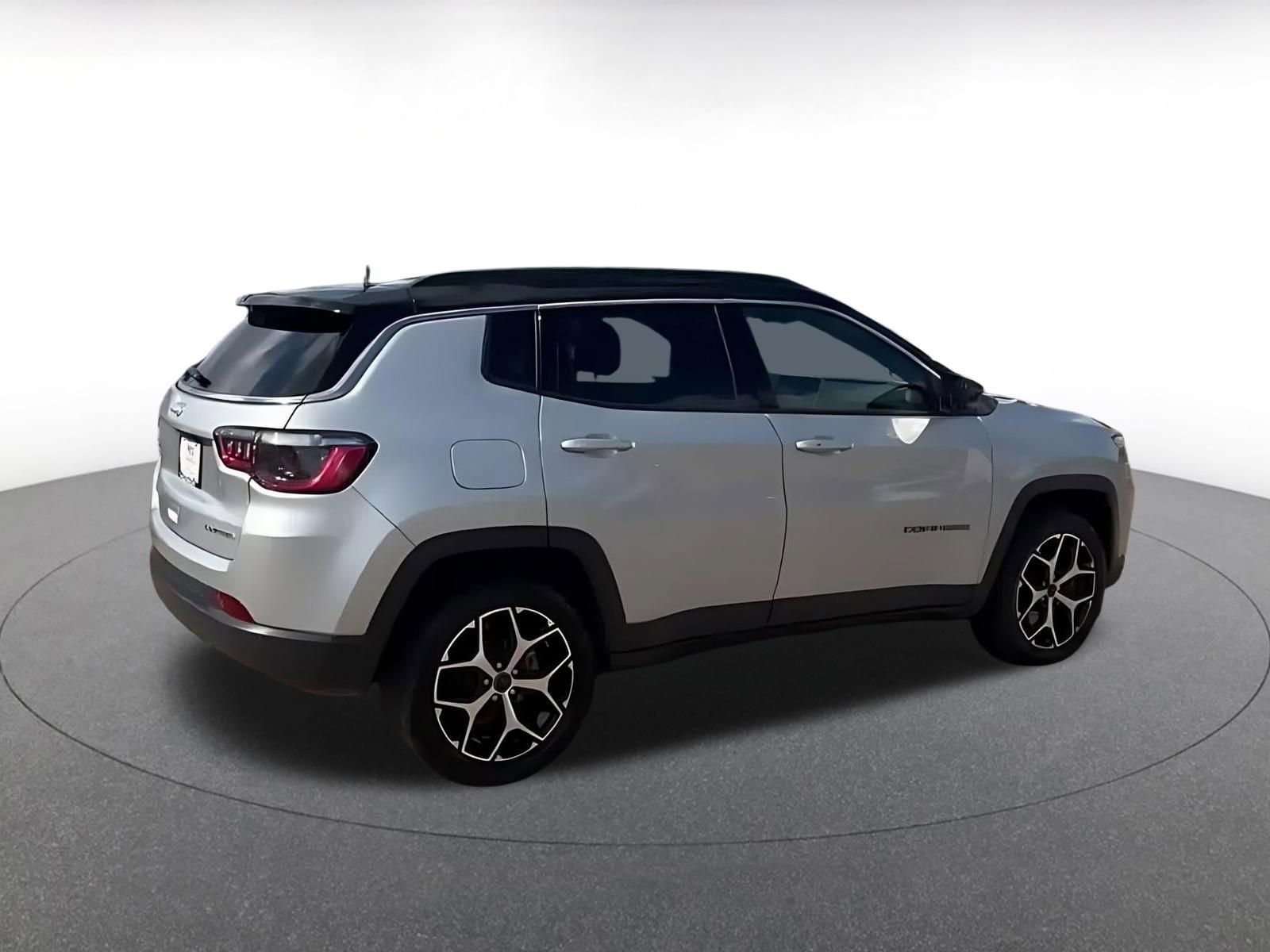 Thumbnail: 2025 Jeep Compass - 15