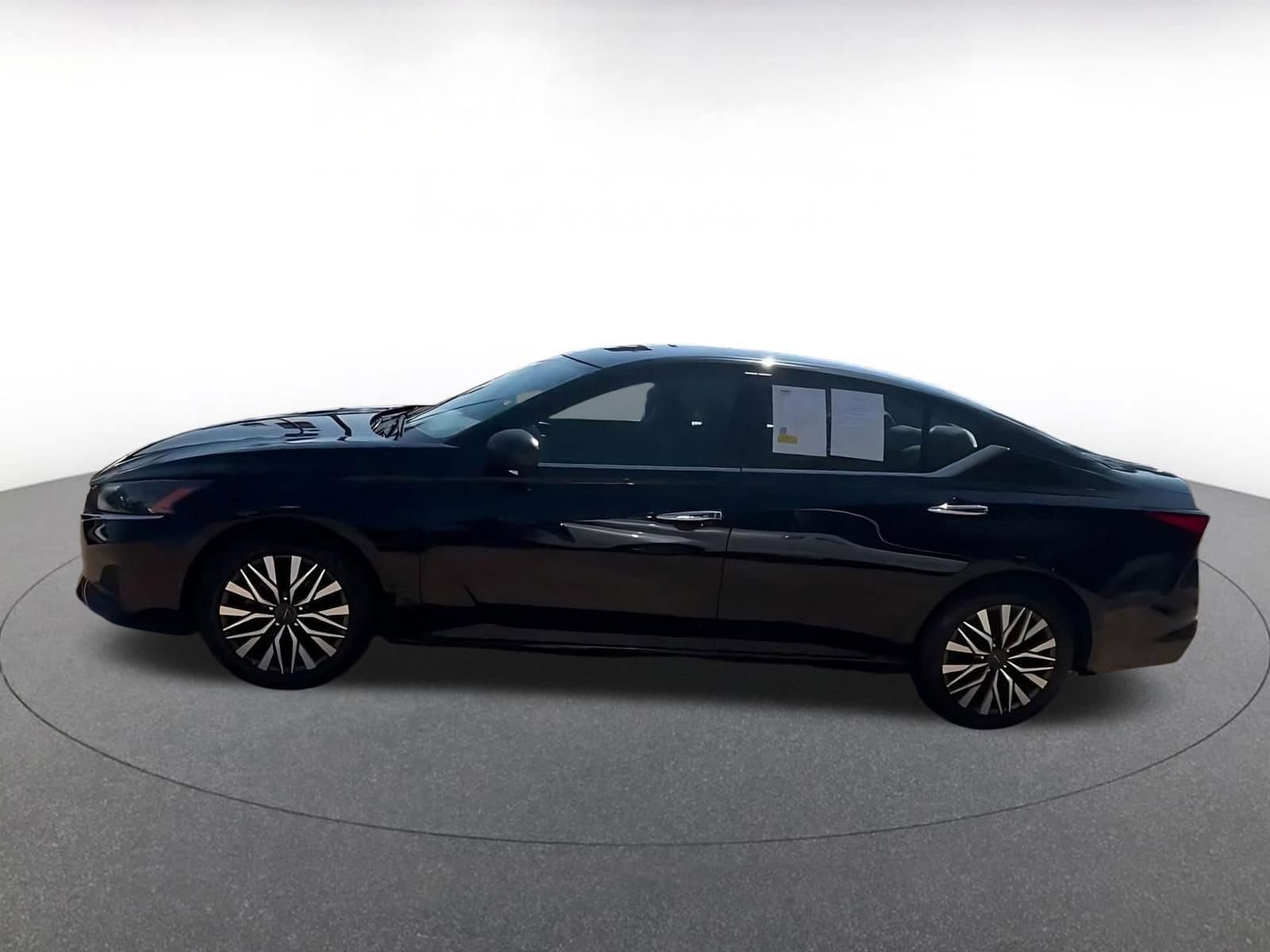 Thumbnail: 2025 Nissan Altima - 8