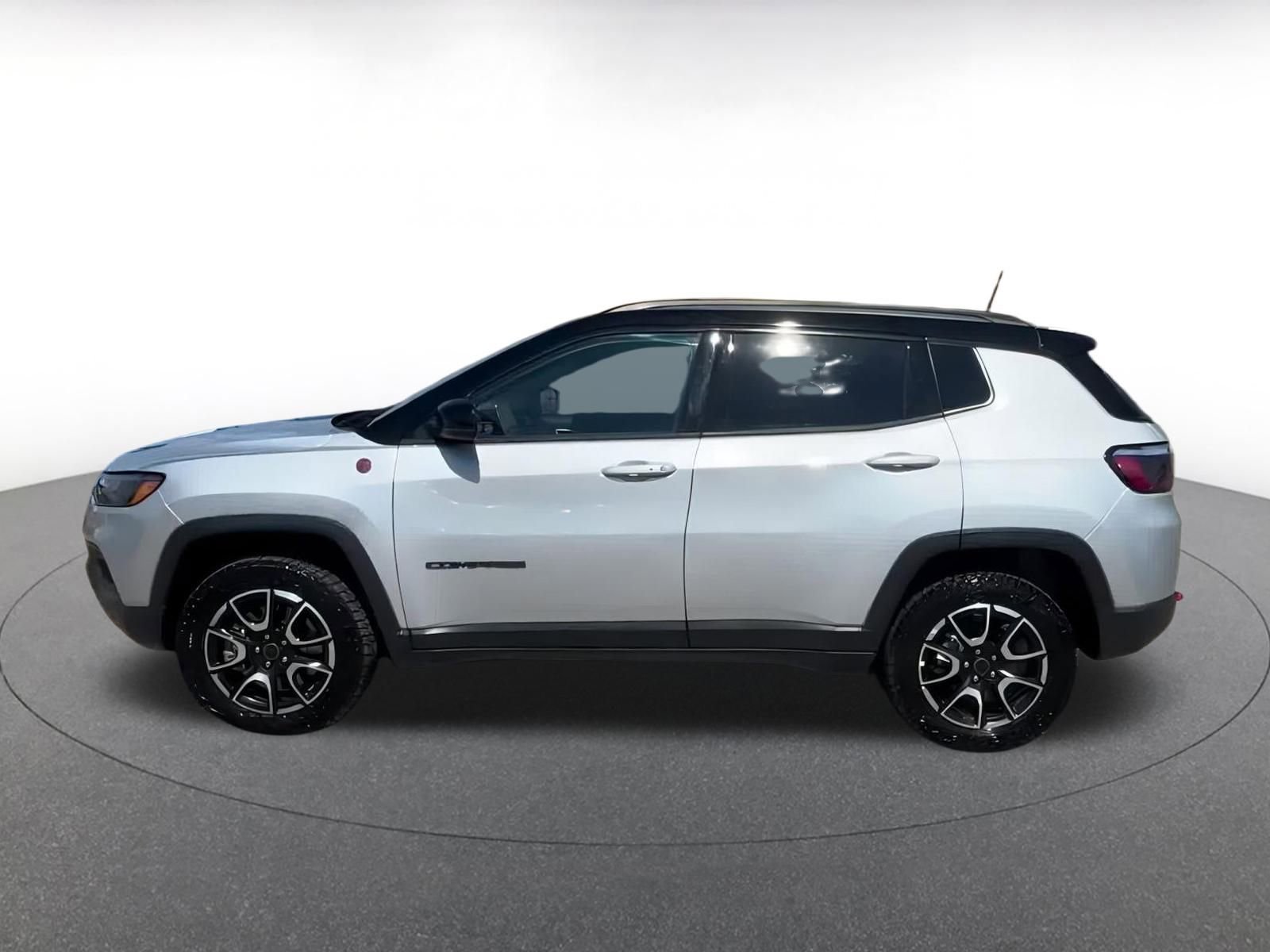 Thumbnail: 2025 Jeep Compass - 8