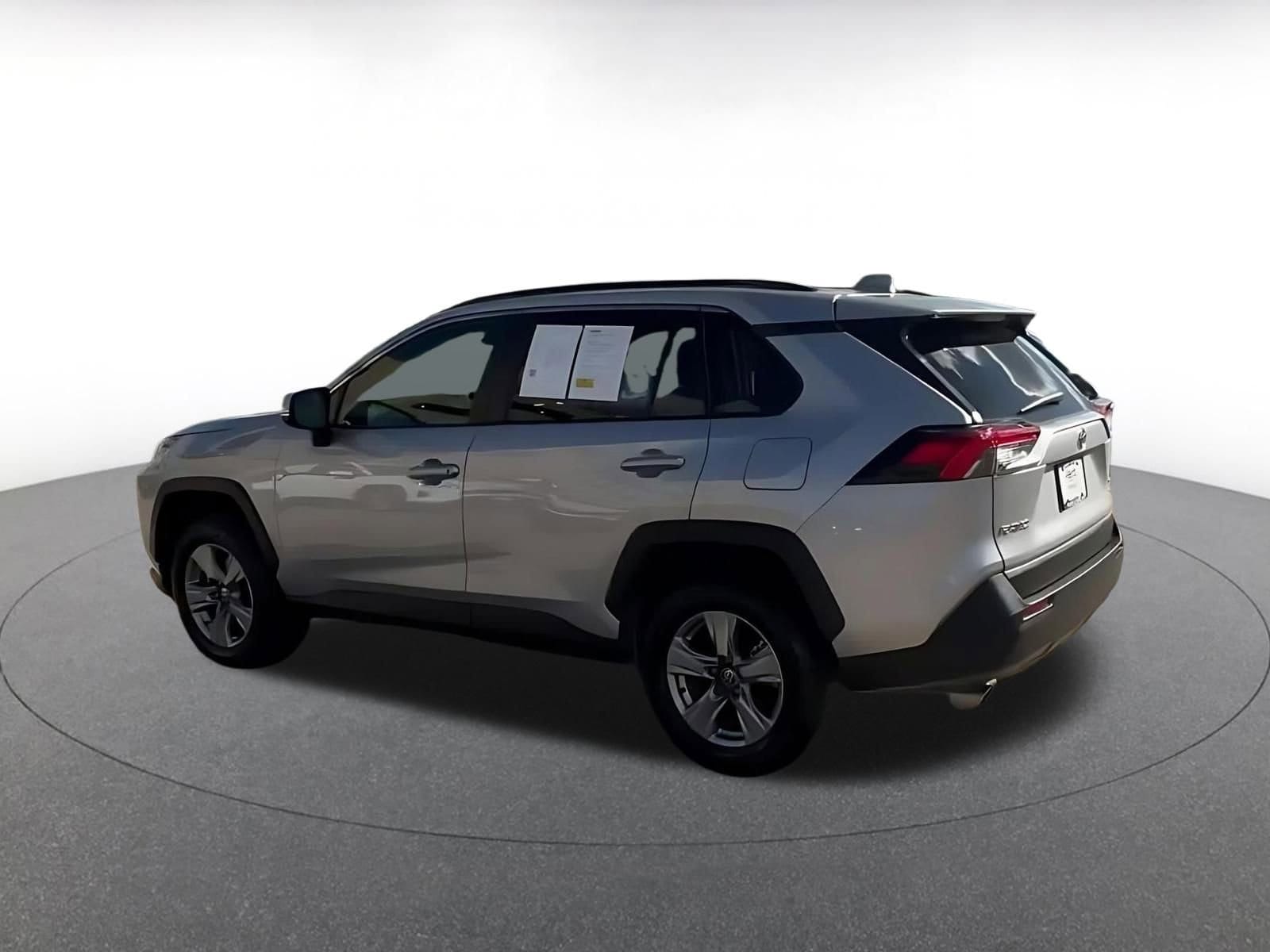 Thumbnail: 2025 Toyota RAV4 - 10