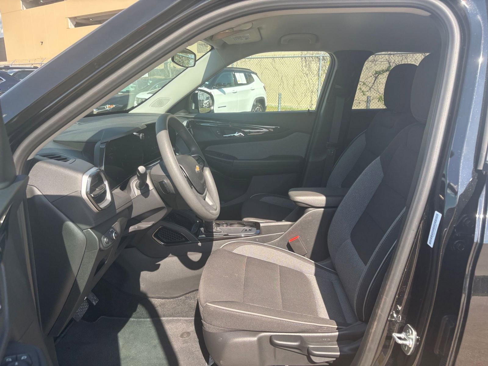 Thumbnail: 2025 Chevrolet TrailBlazer - 24