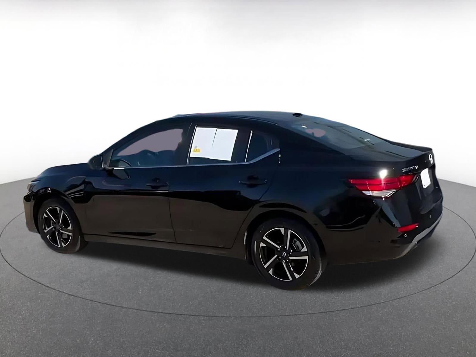 Thumbnail: 2025 Nissan Sentra - 9