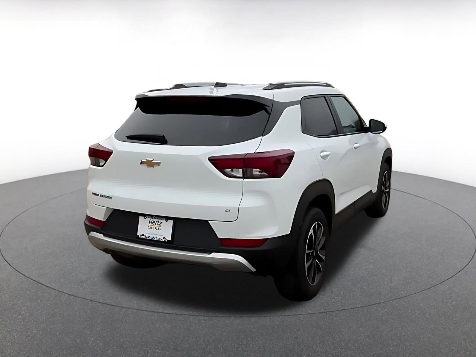 Thumbnail: 2025 Chevrolet TrailBlazer - 12