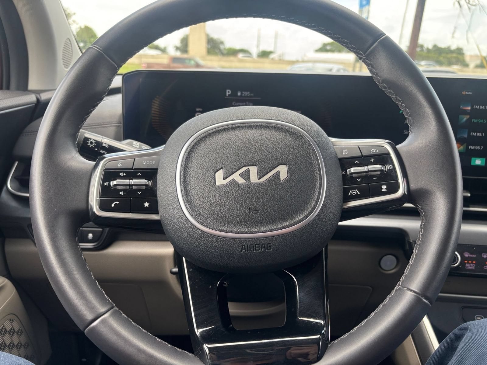 Thumbnail: 2026 Kia Carnival - 29