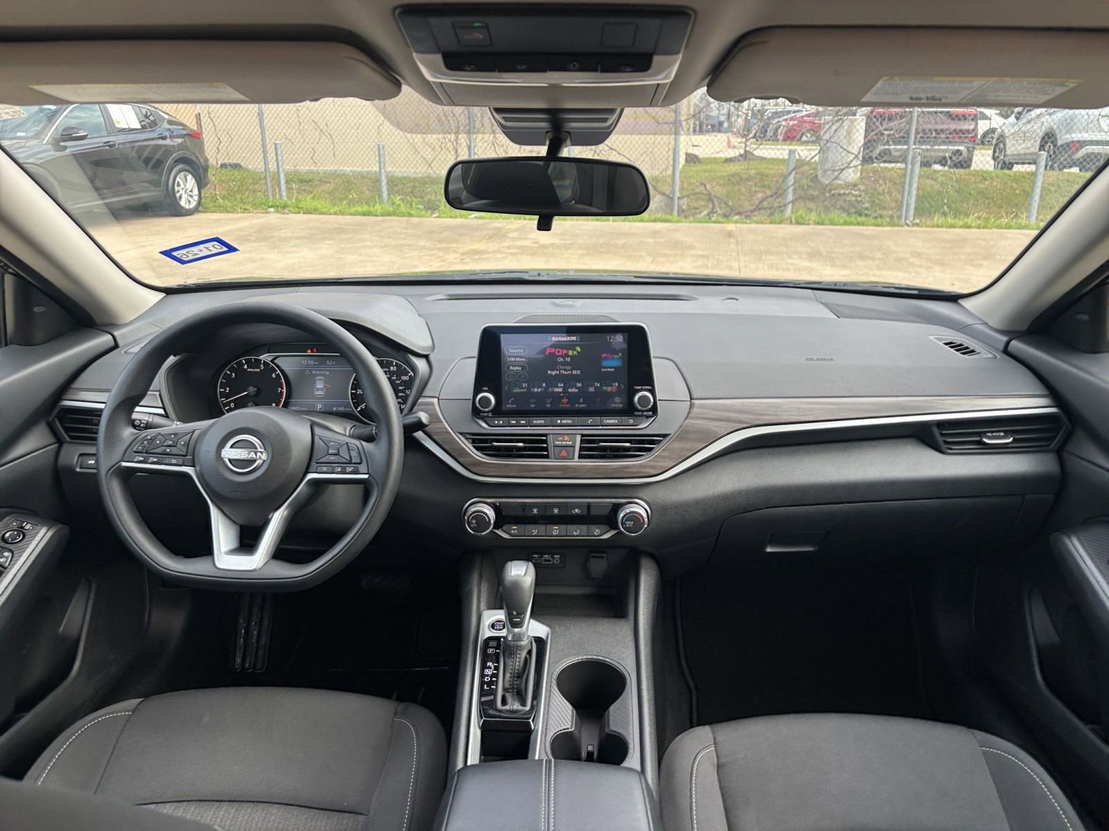 Thumbnail: 2025 Nissan Altima - 32