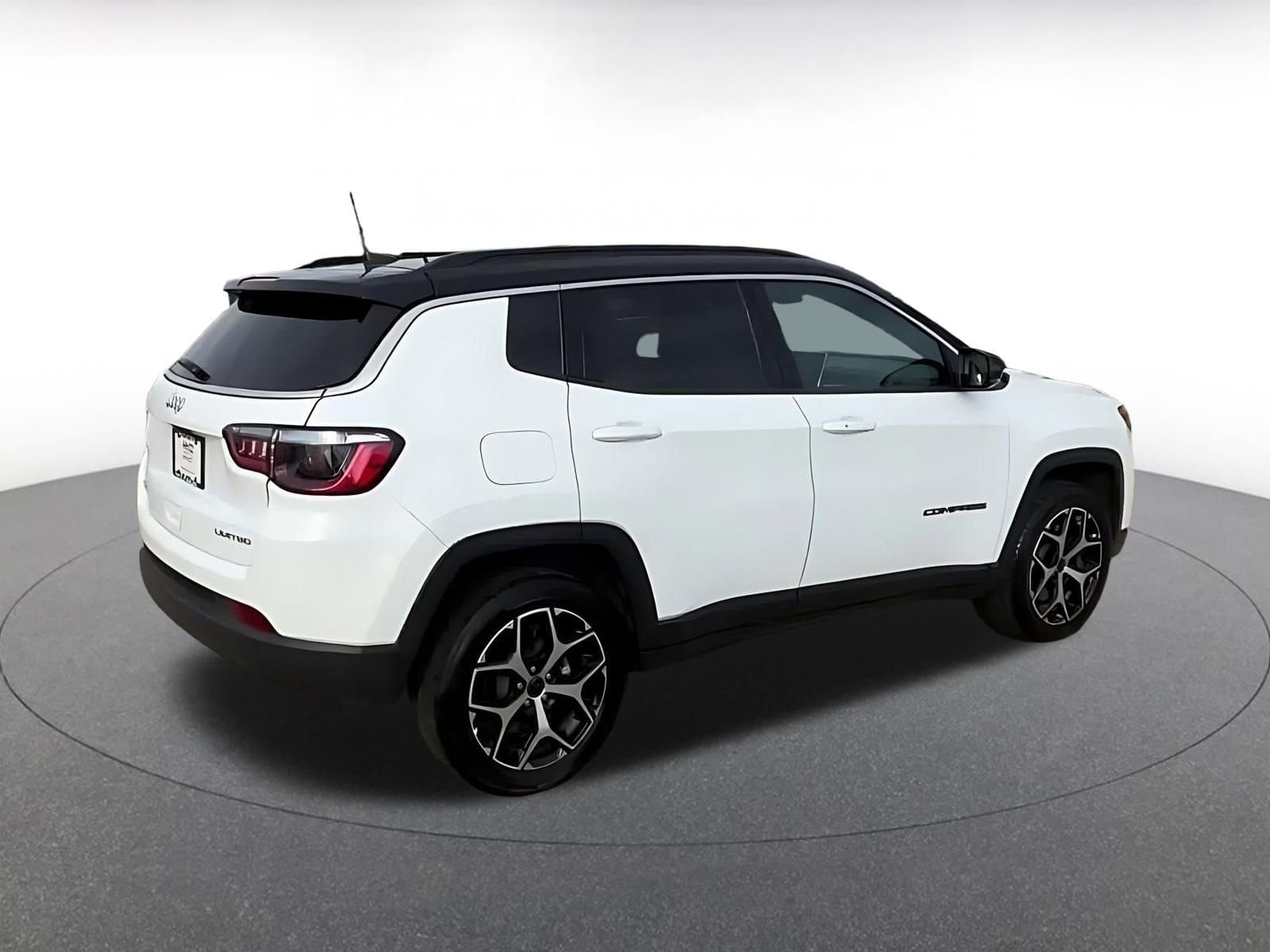Thumbnail: 2025 Jeep Compass - 15