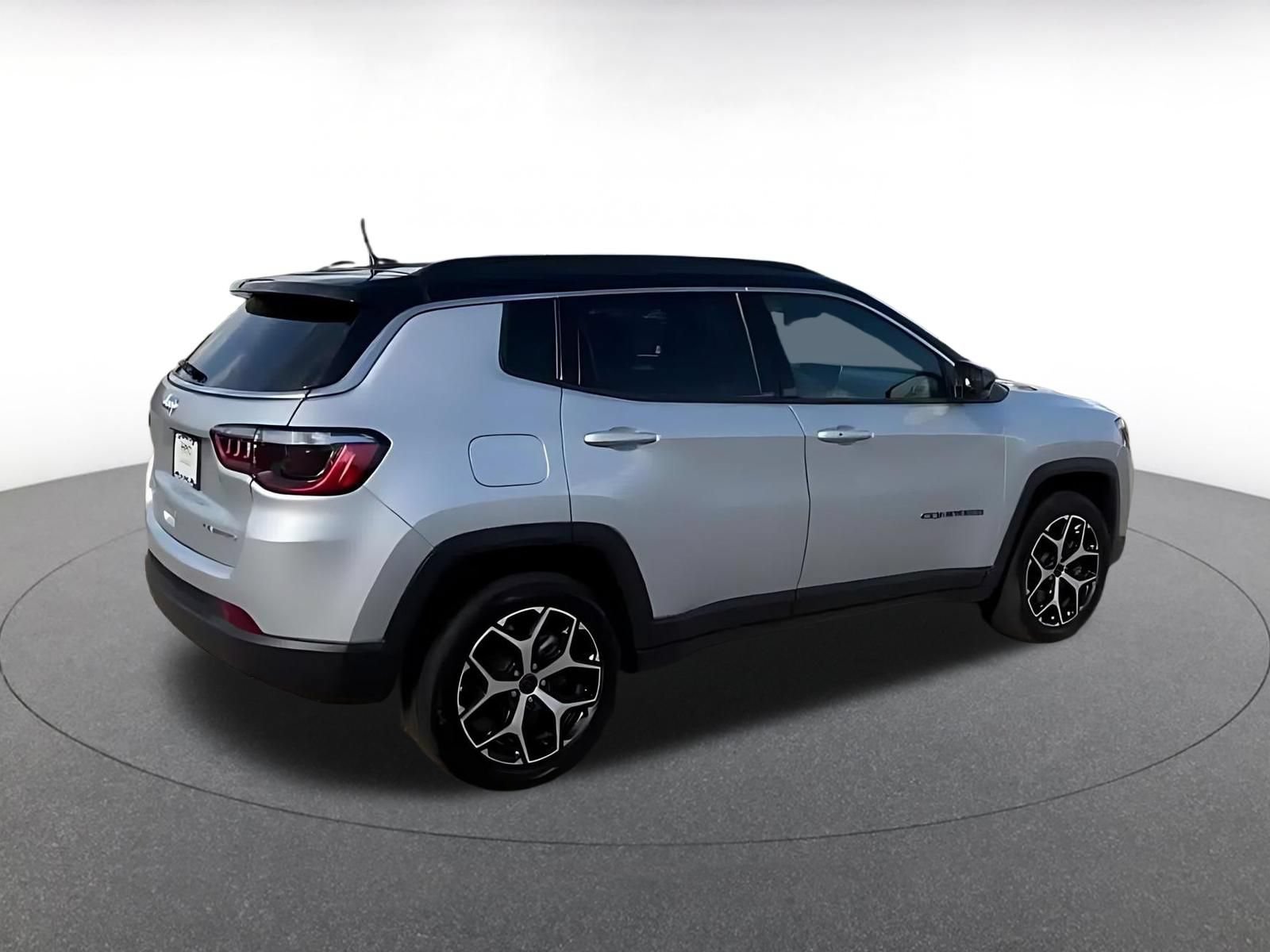 Thumbnail: 2025 Jeep Compass - 15