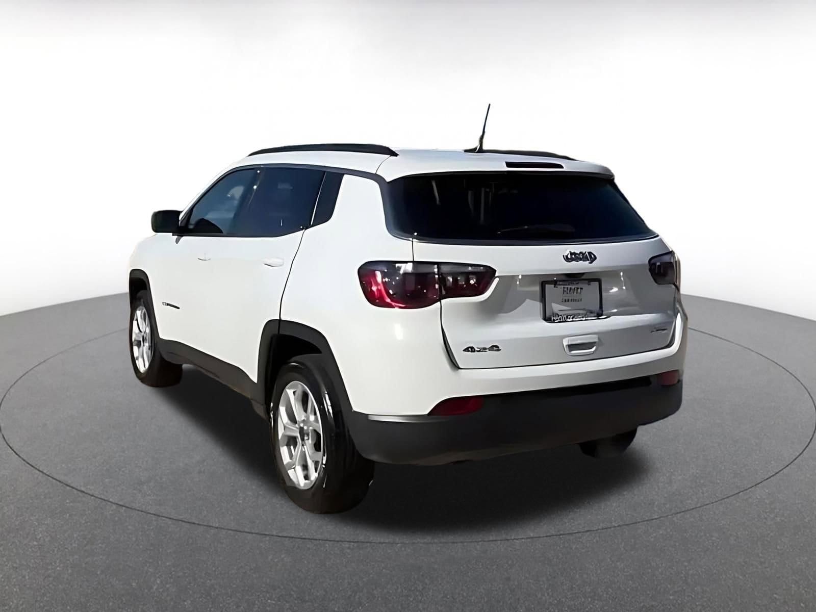 Thumbnail: 2025 Jeep Compass - 11