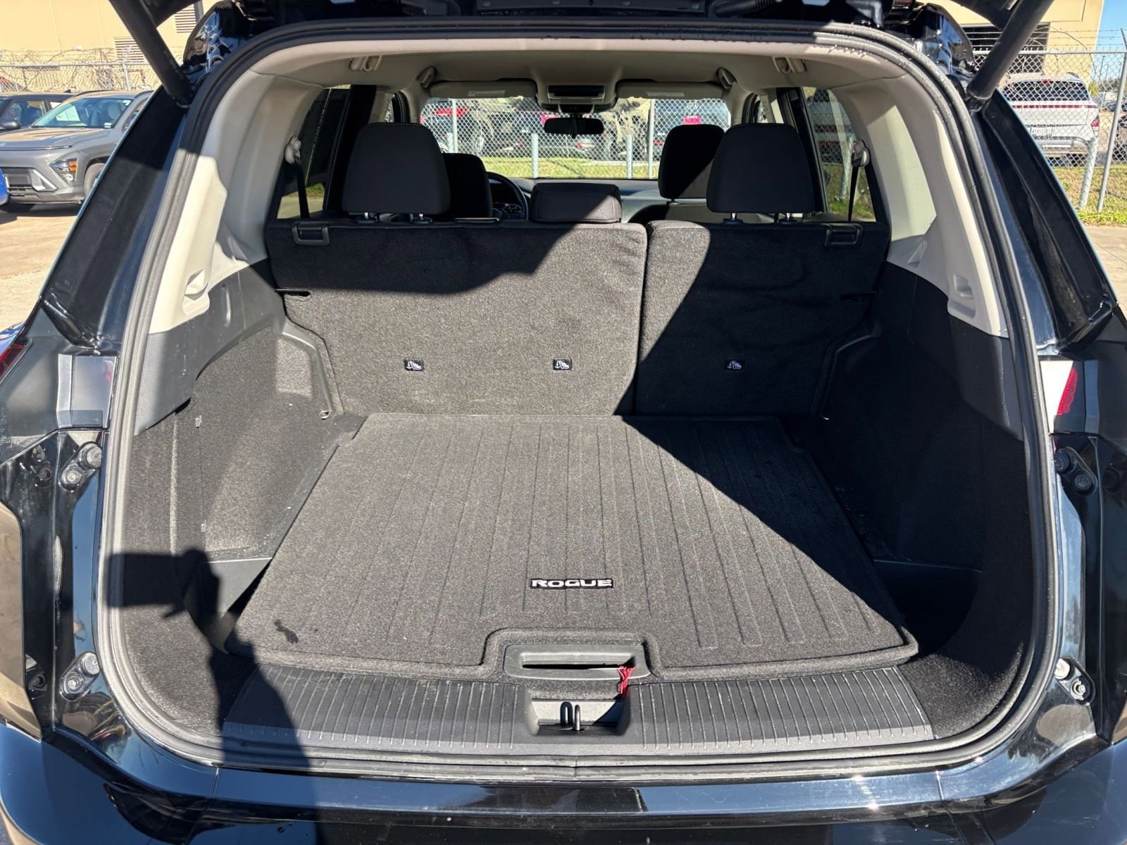 Thumbnail: 2025 Nissan Rogue - 32