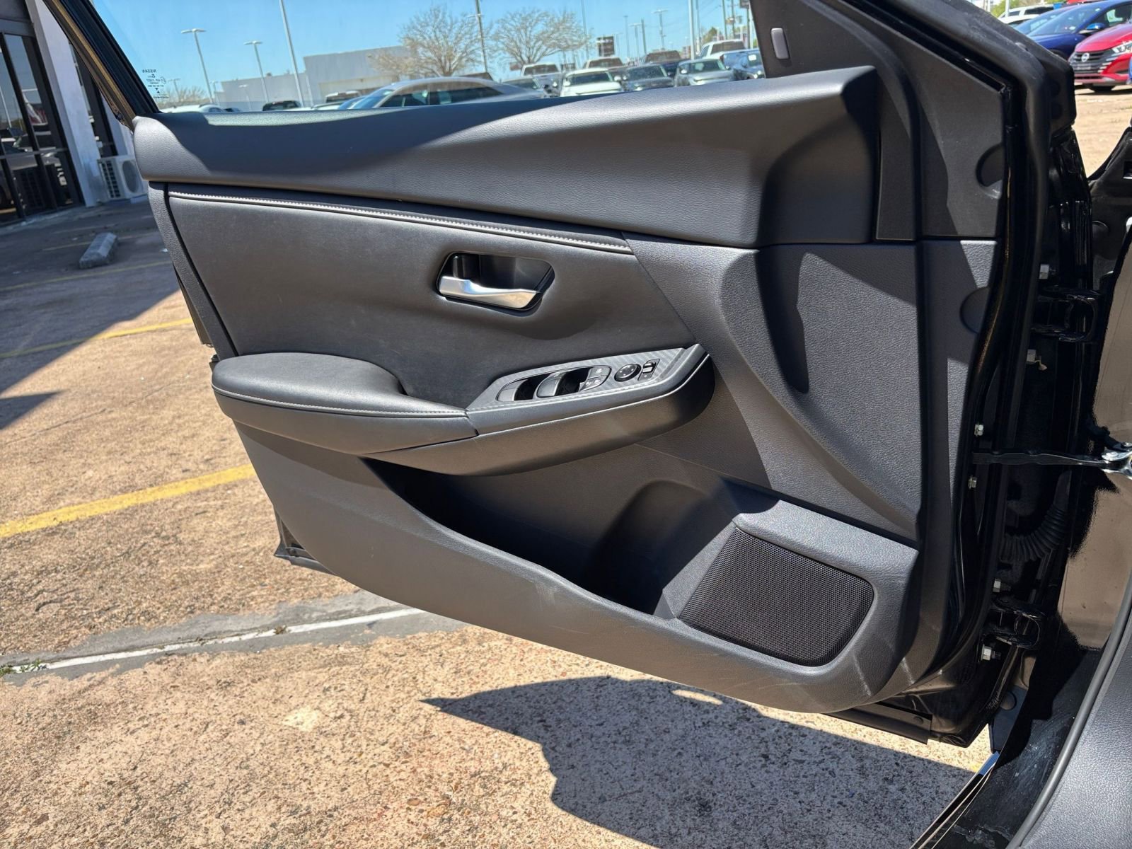 Thumbnail: 2025 Nissan Sentra - 18