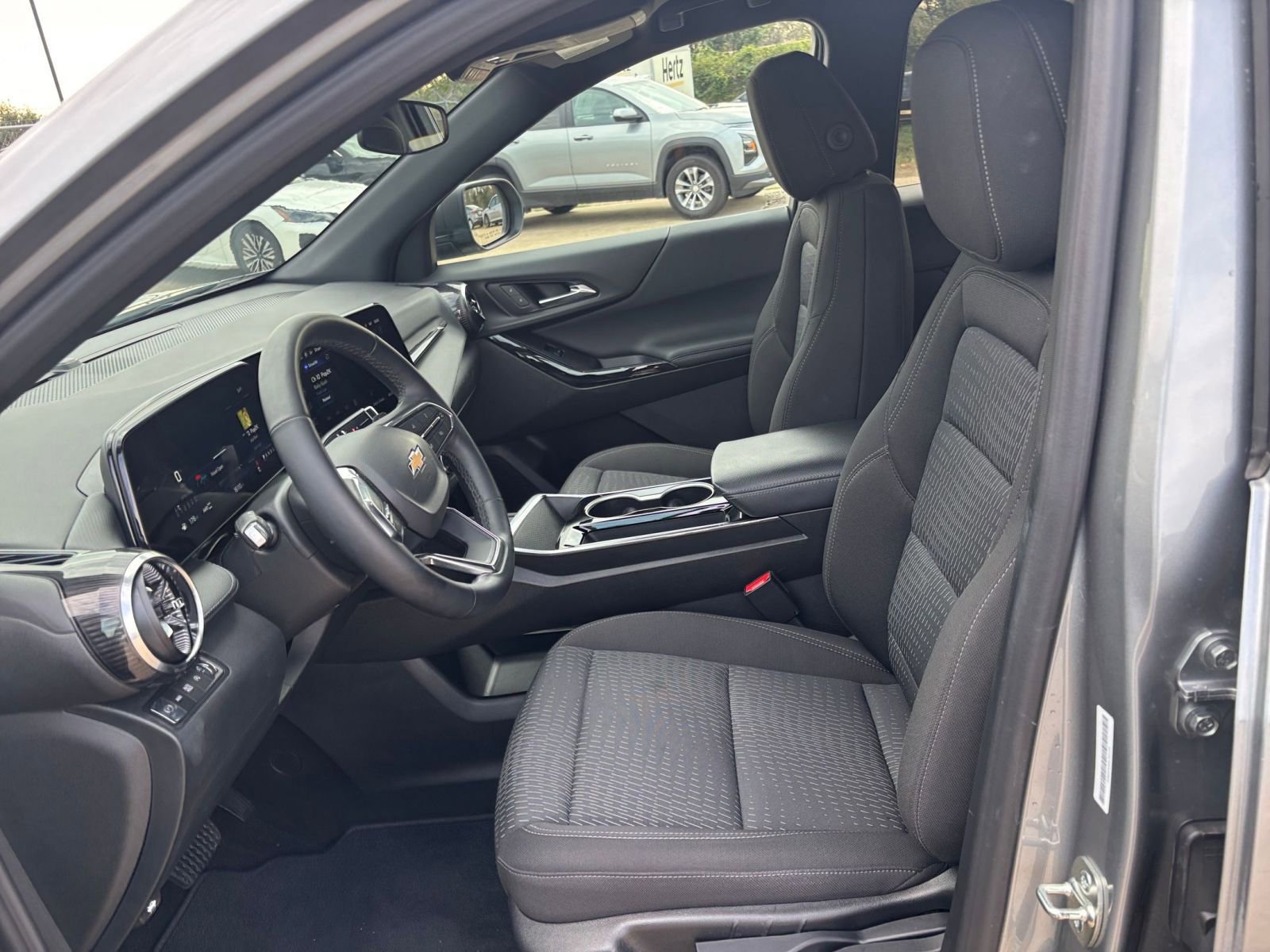 Thumbnail: 2025 Chevrolet Equinox - 27