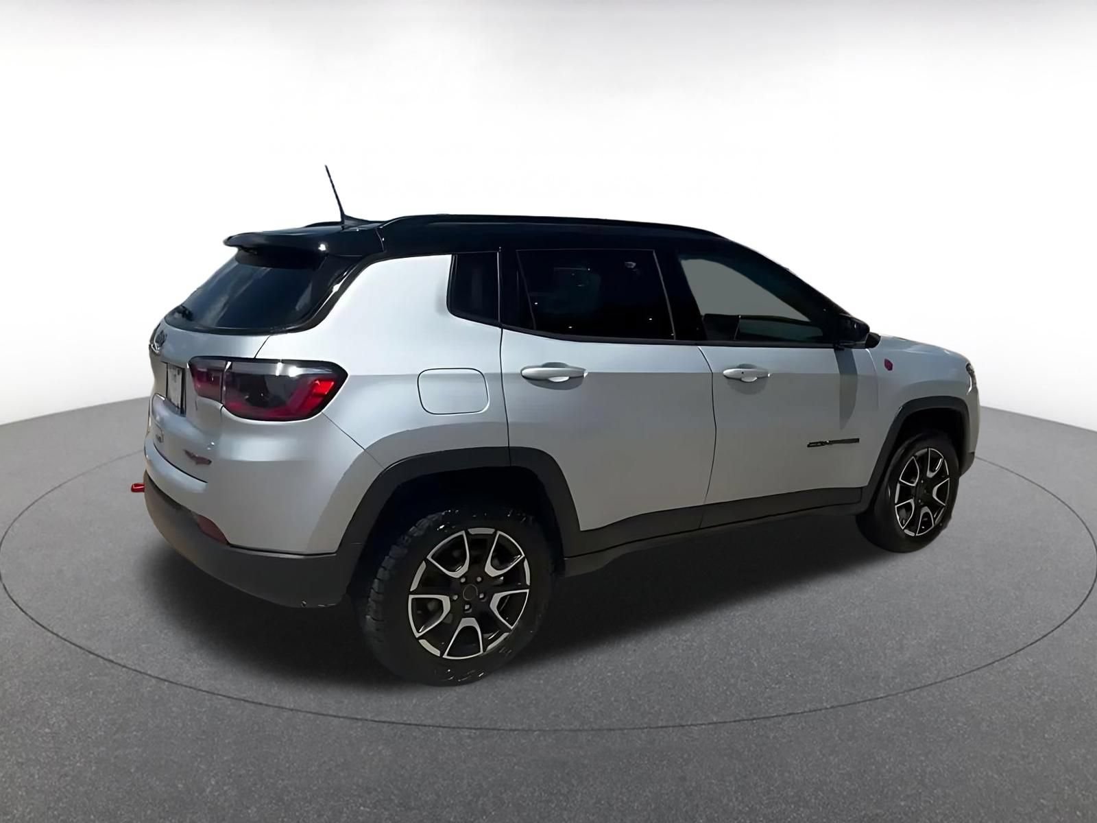 Thumbnail: 2025 Jeep Compass - 15