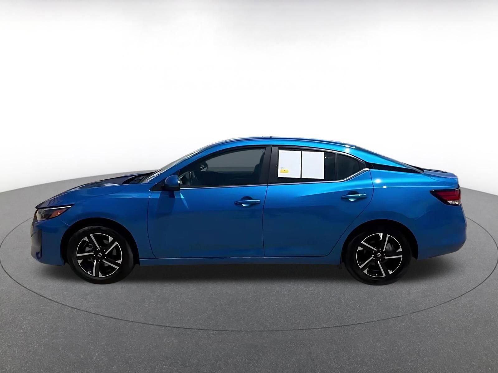 Thumbnail: 2025 Nissan Sentra - 9