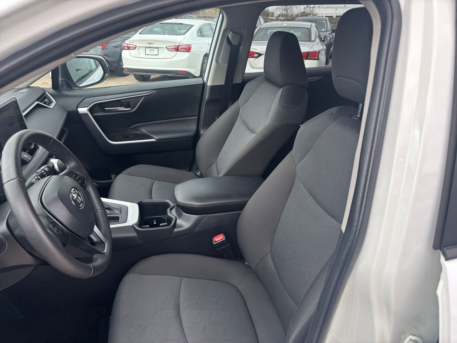 Thumbnail: 2025 Toyota RAV4 - 24