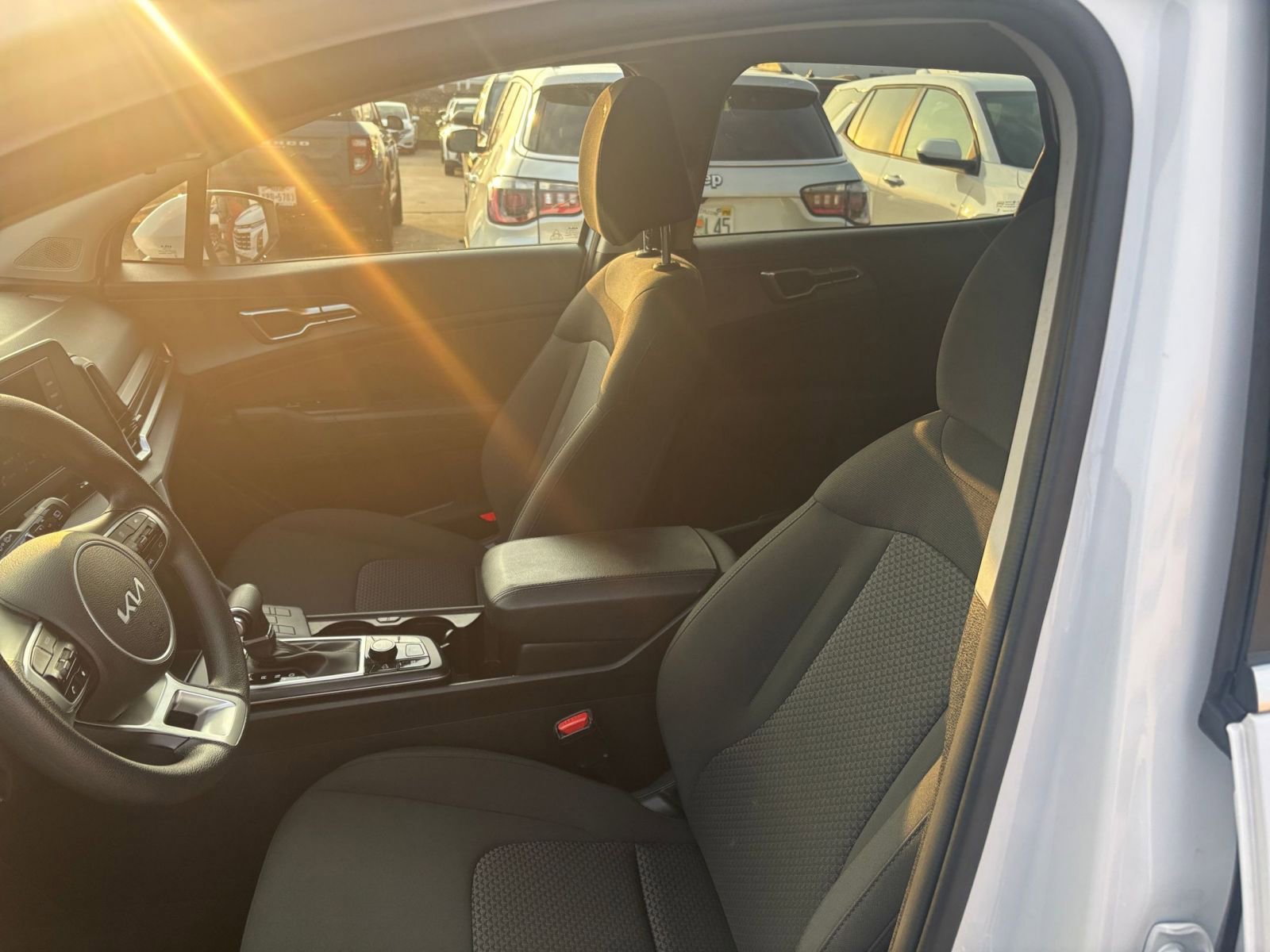 Thumbnail: 2025 Kia Sportage - 34