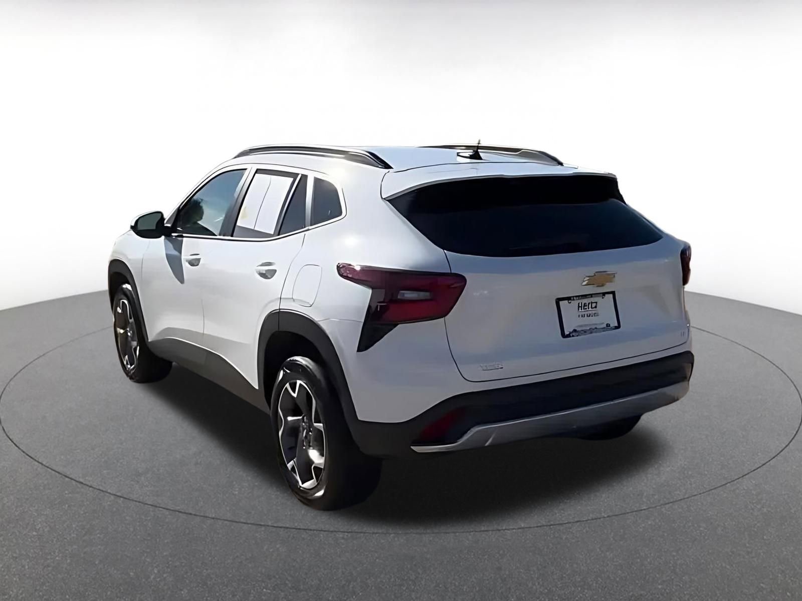 Thumbnail: 2025 Chevrolet Trax - 11