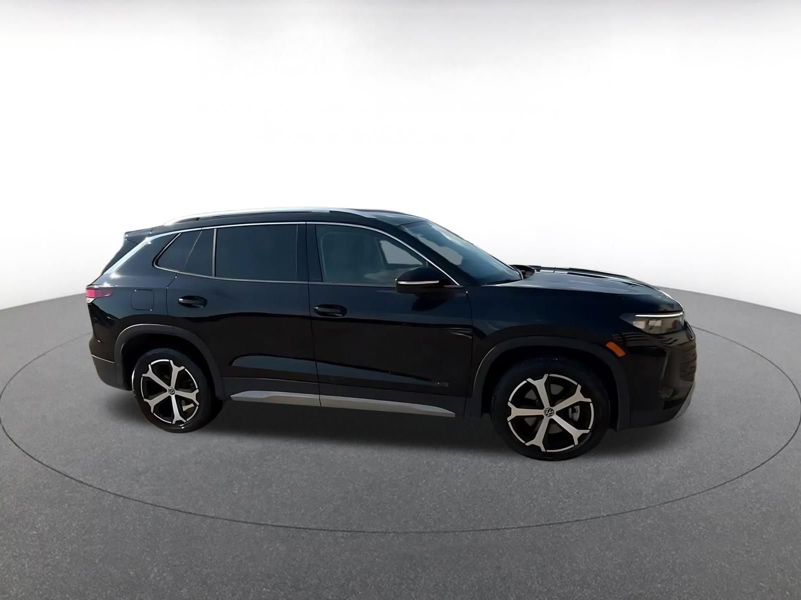 Thumbnail: 2026 Volkswagen Tiguan - 2