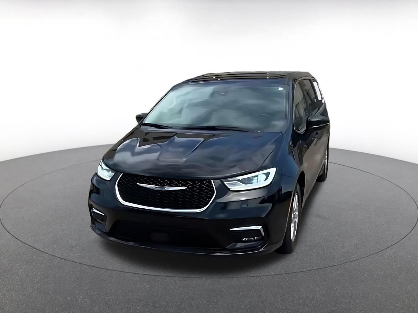 Thumbnail: 2024 Chrysler Pacifica - 6