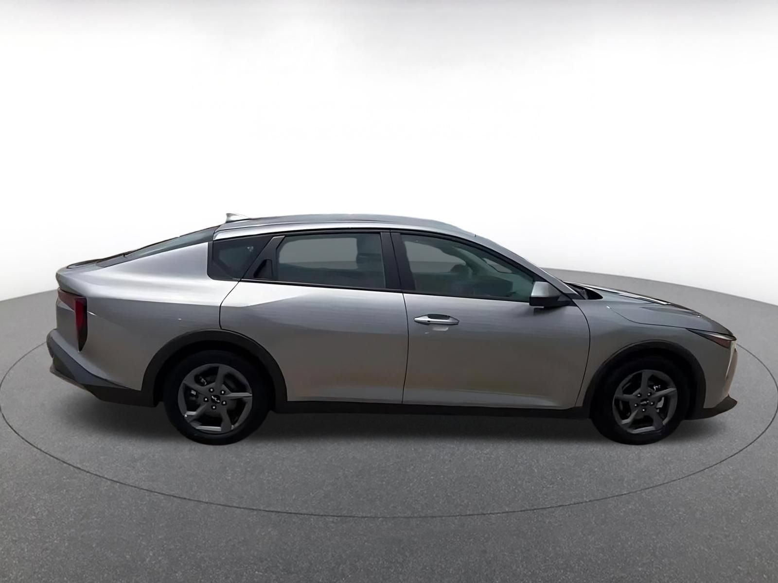 Thumbnail: 2025 Kia K4 - 16
