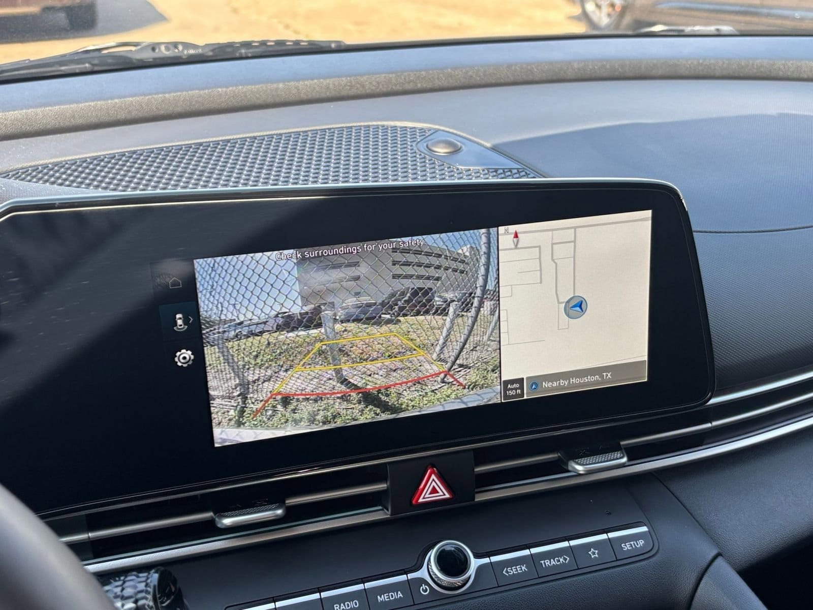 Thumbnail: 2025 Hyundai Elantra - 23