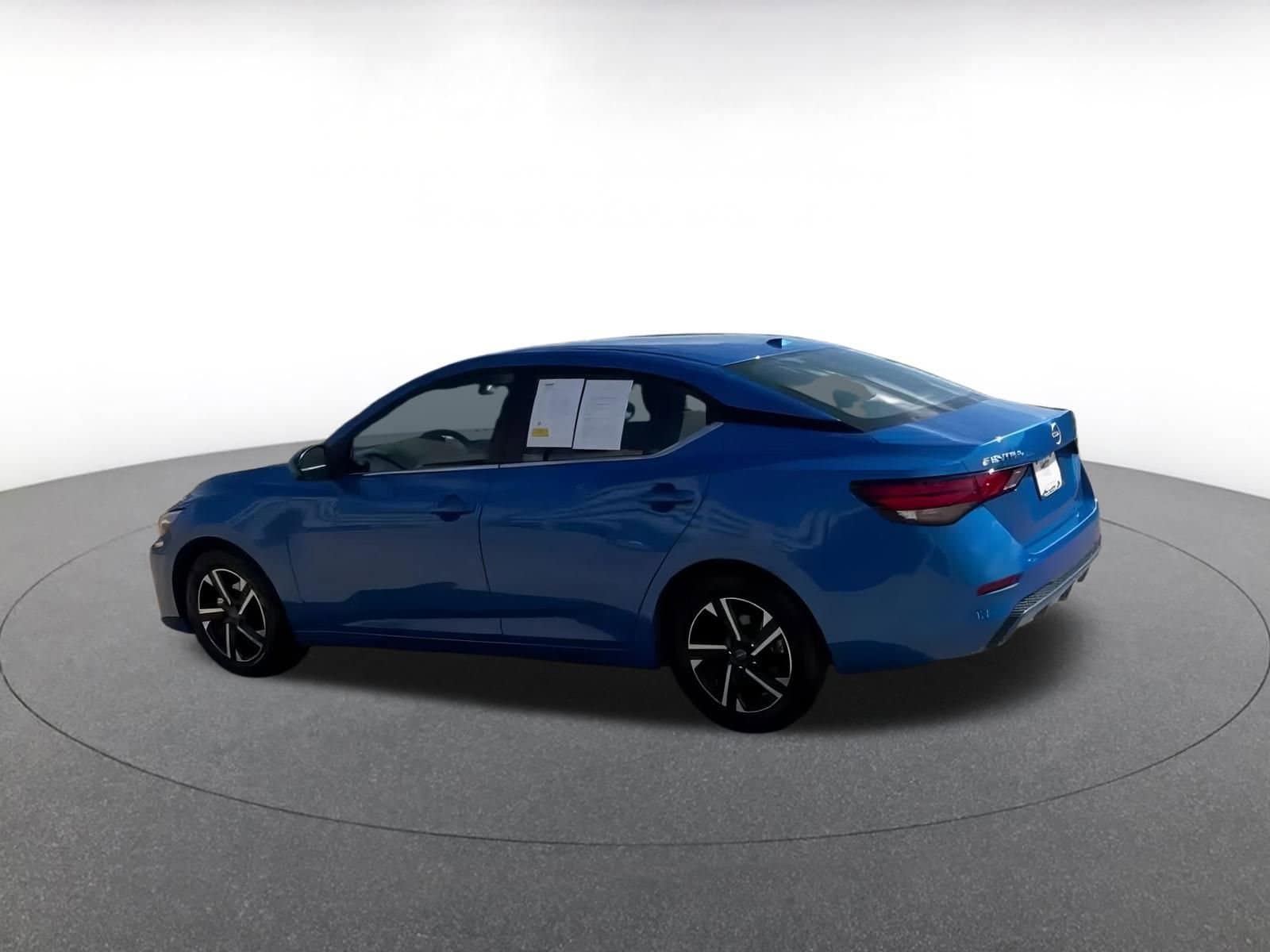 Thumbnail: 2025 Nissan Sentra - 10