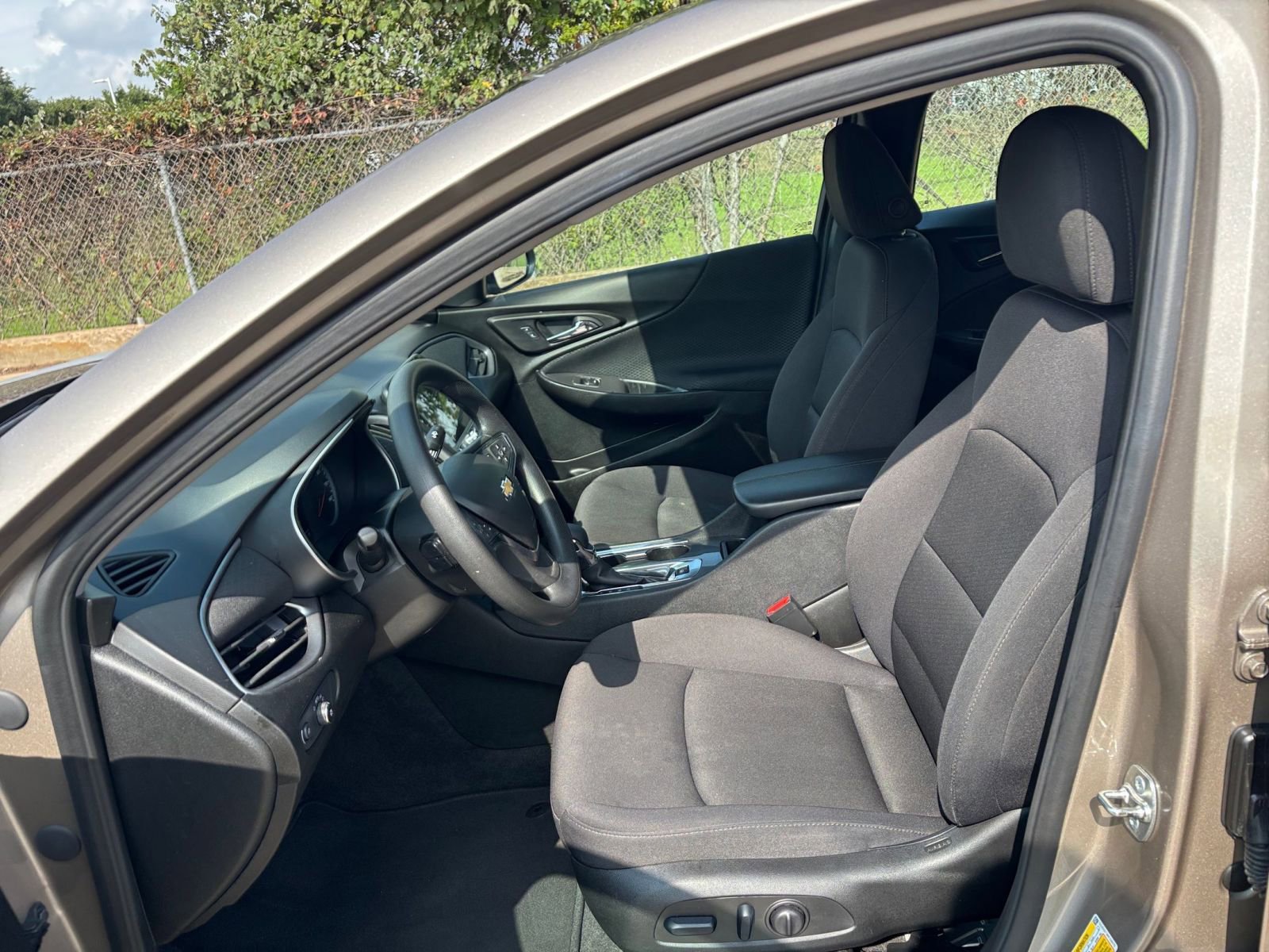 Thumbnail: 2024 Chevrolet Malibu - 27