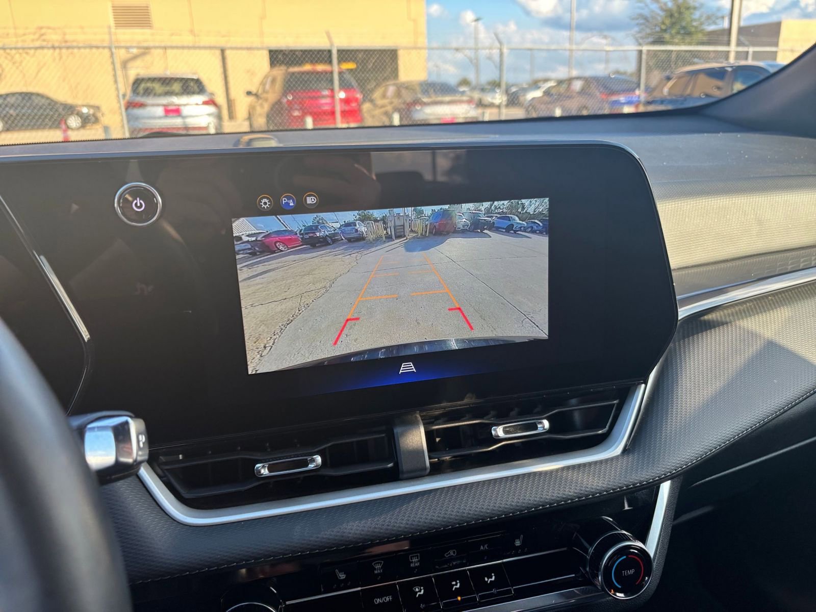 Thumbnail: 2025 Chevrolet Equinox - 17