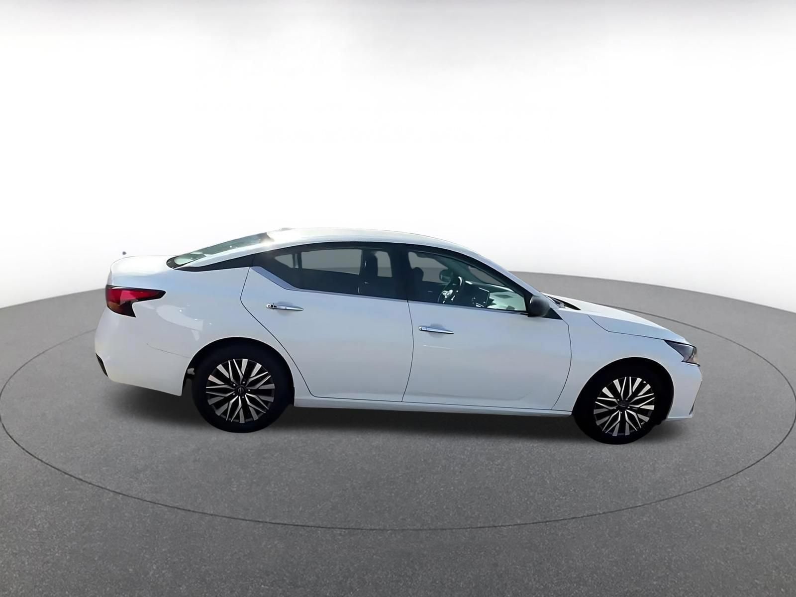 Thumbnail: 2025 Nissan Altima - 14