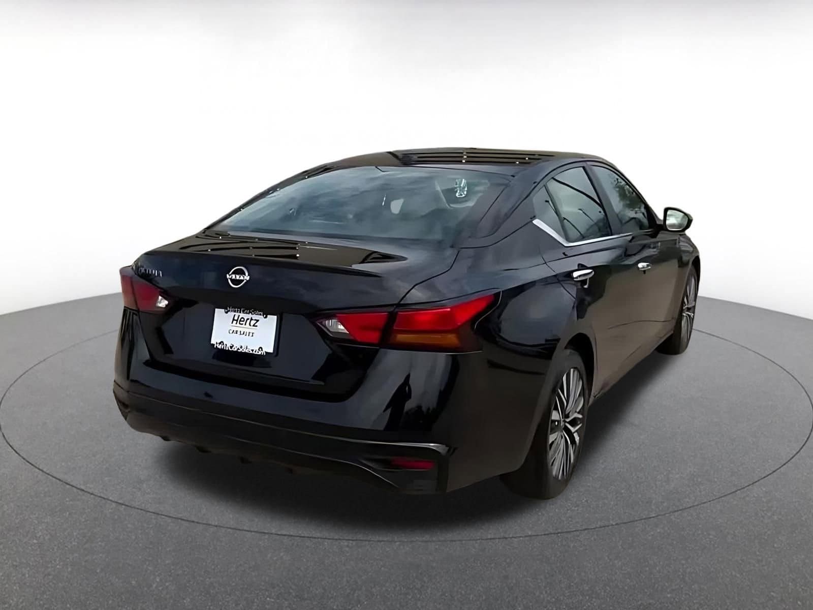 Thumbnail: 2025 Nissan Altima - 14