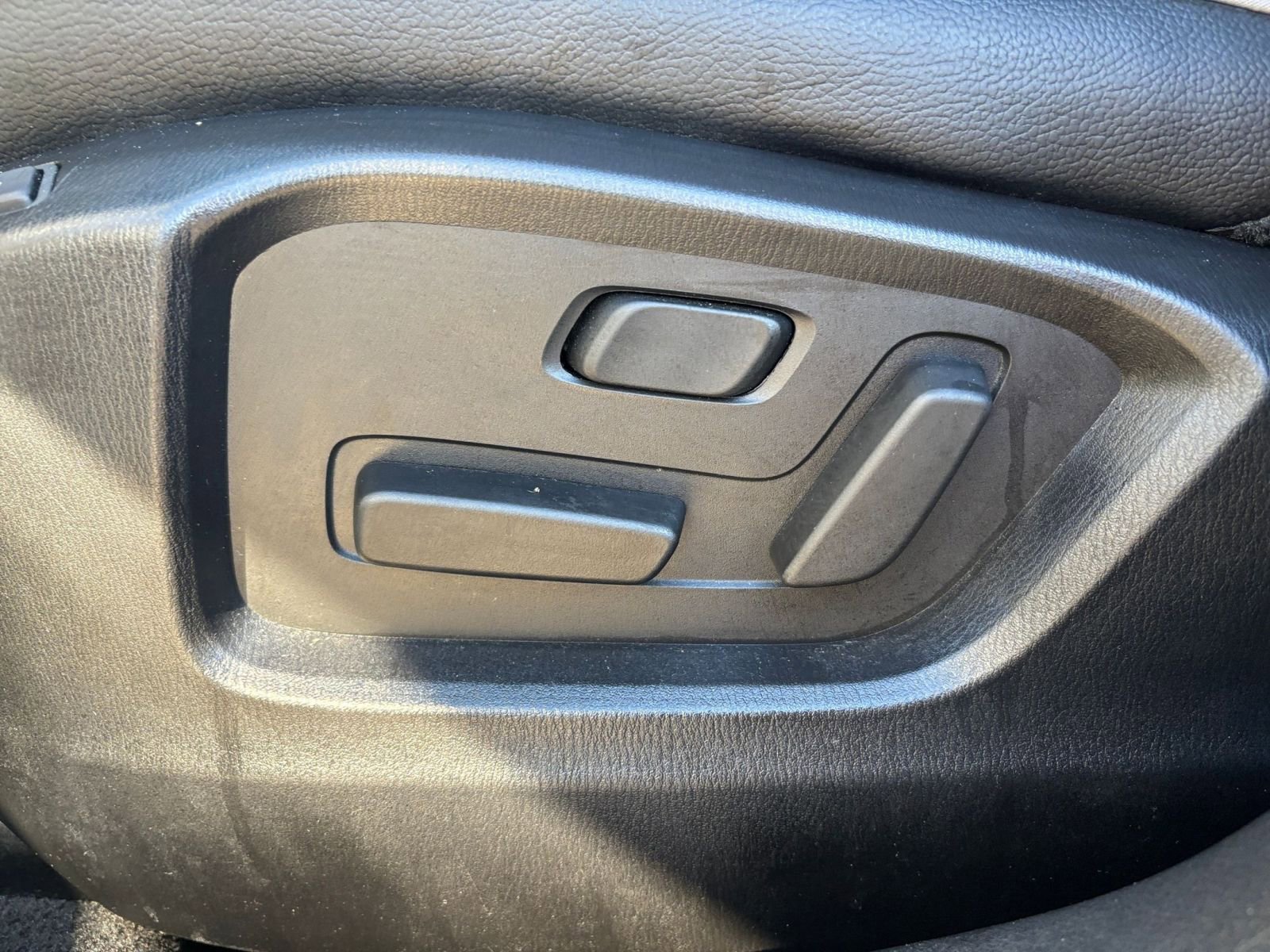 Thumbnail: 2025 Mazda CX-5 - 23