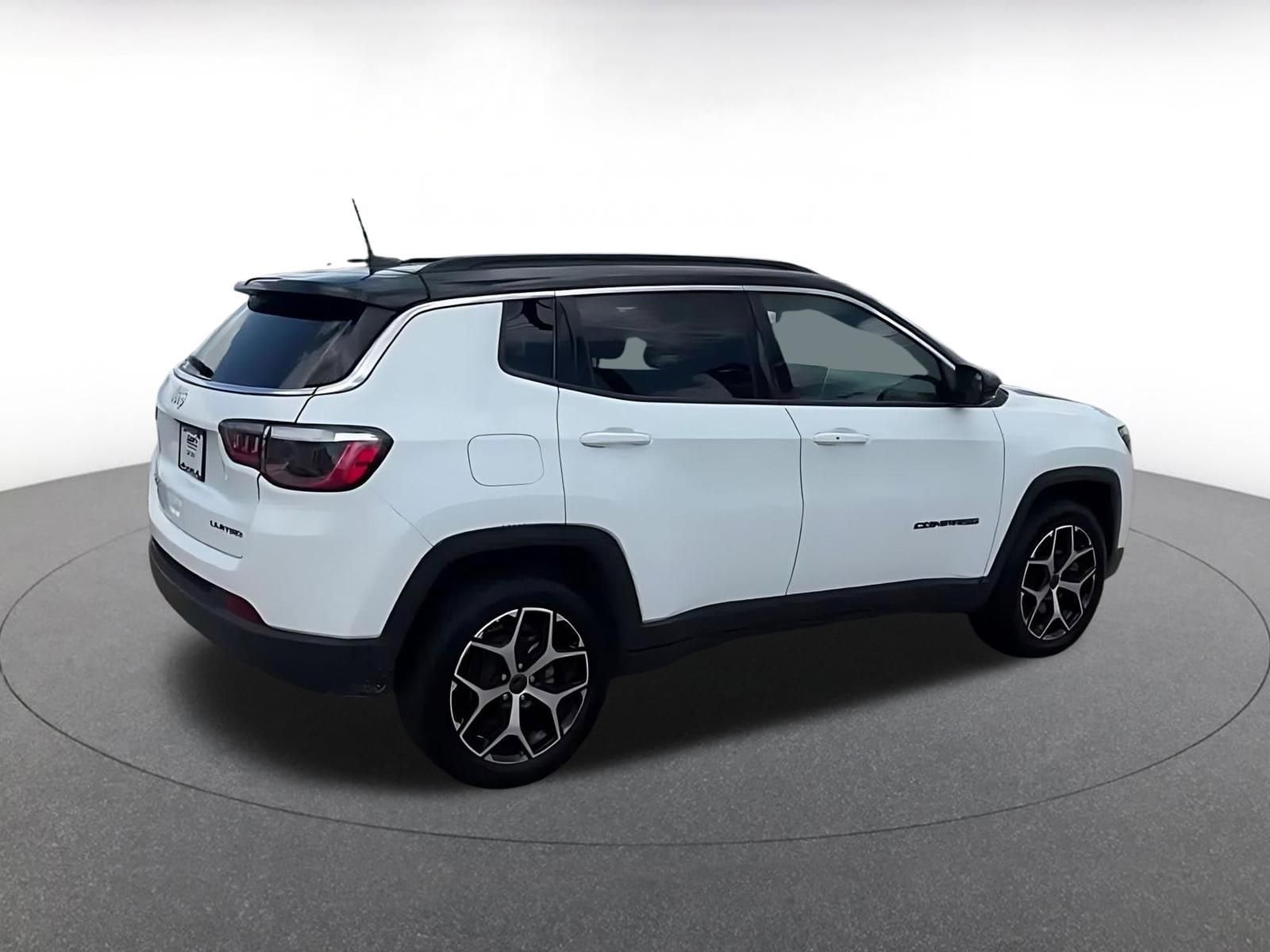 Thumbnail: 2025 Jeep Compass - 14