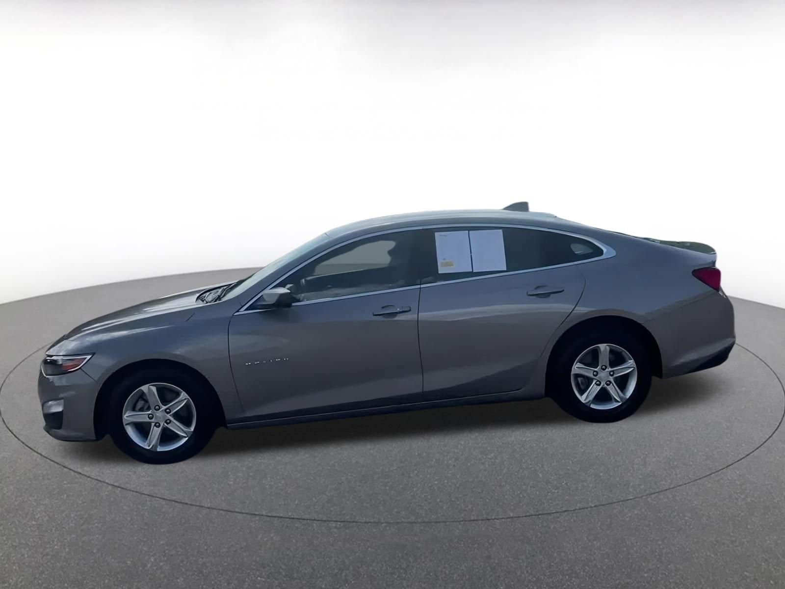 Thumbnail: 2024 Chevrolet Malibu - 9