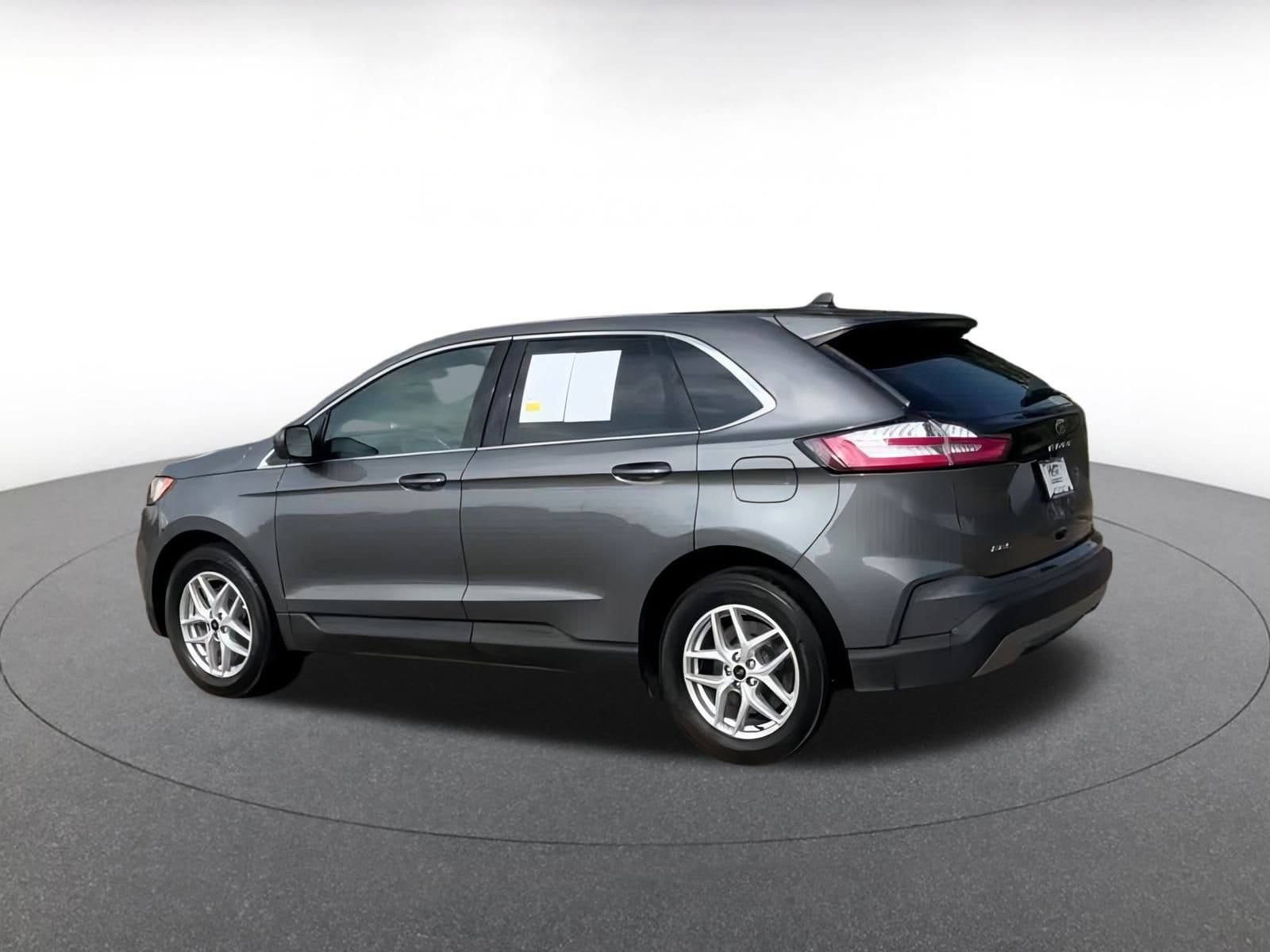 Thumbnail: 2024 Ford Edge - 10