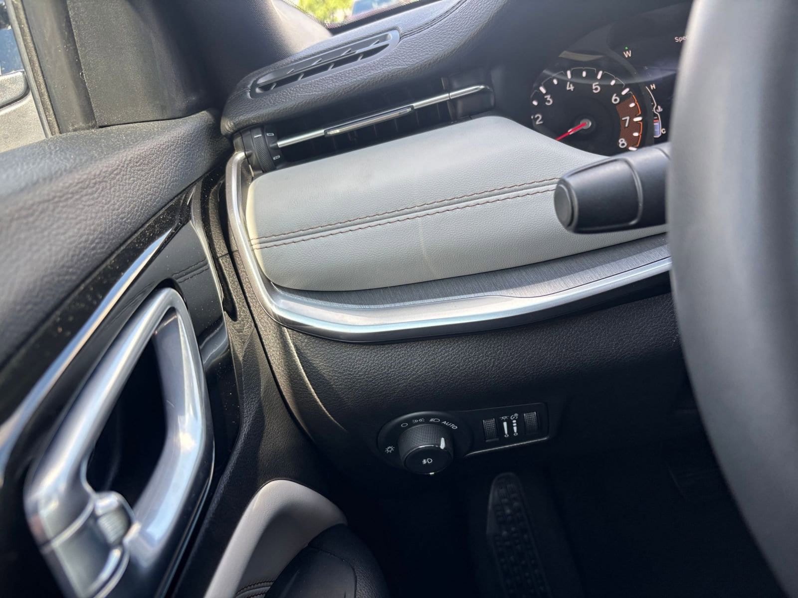 Thumbnail: 2025 Jeep Compass - 35