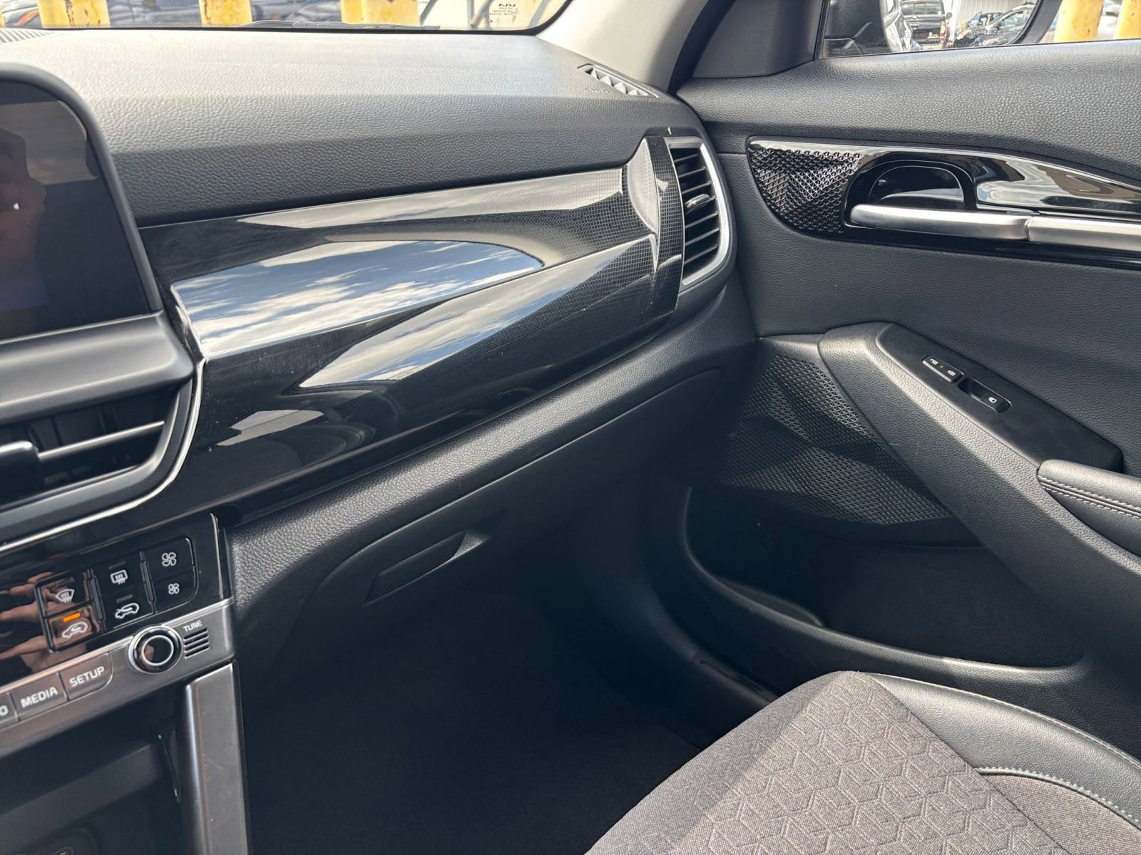 Thumbnail: 2025 Kia Seltos - 35