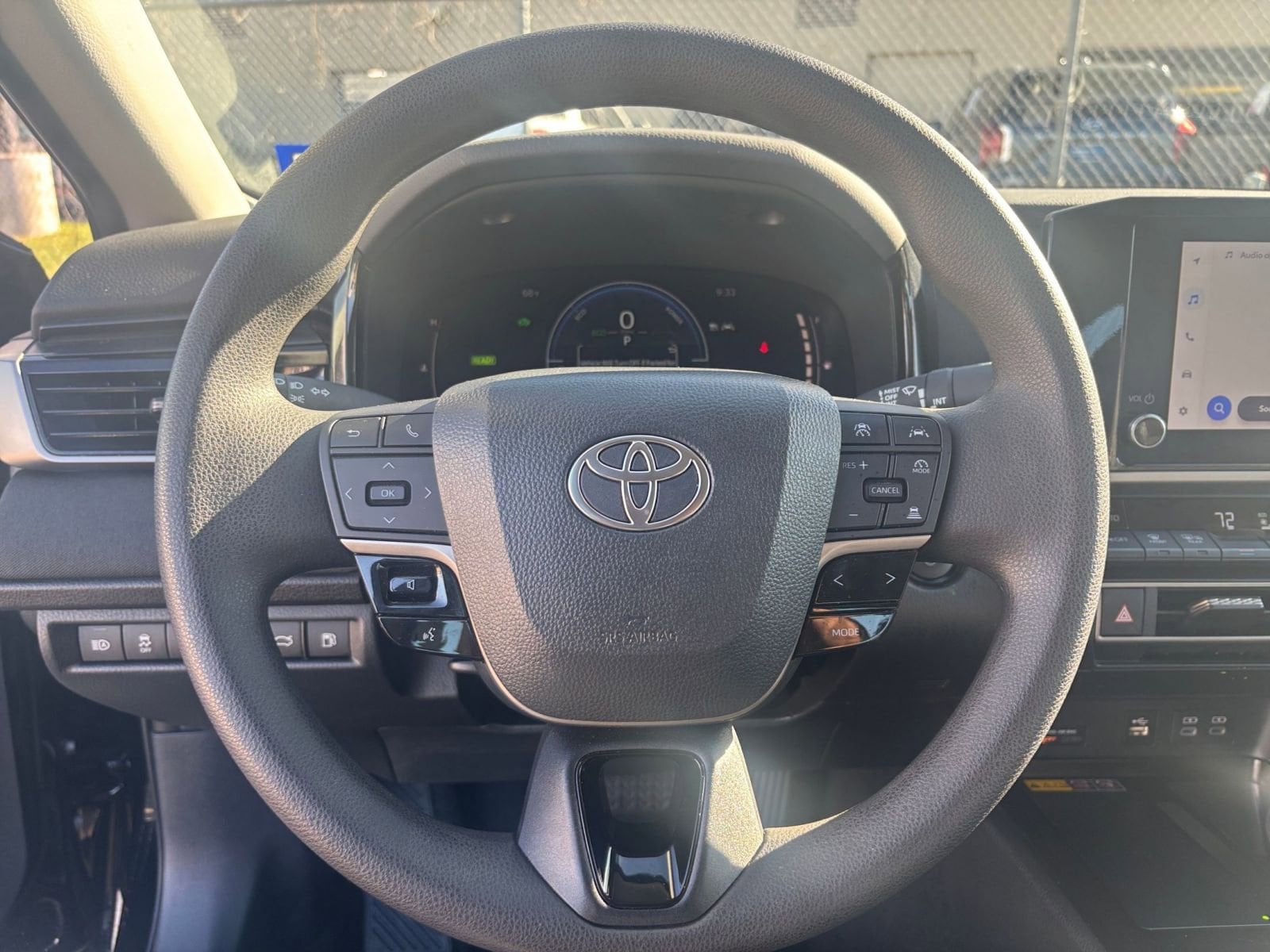 Thumbnail: 2025 Toyota Camry - 25