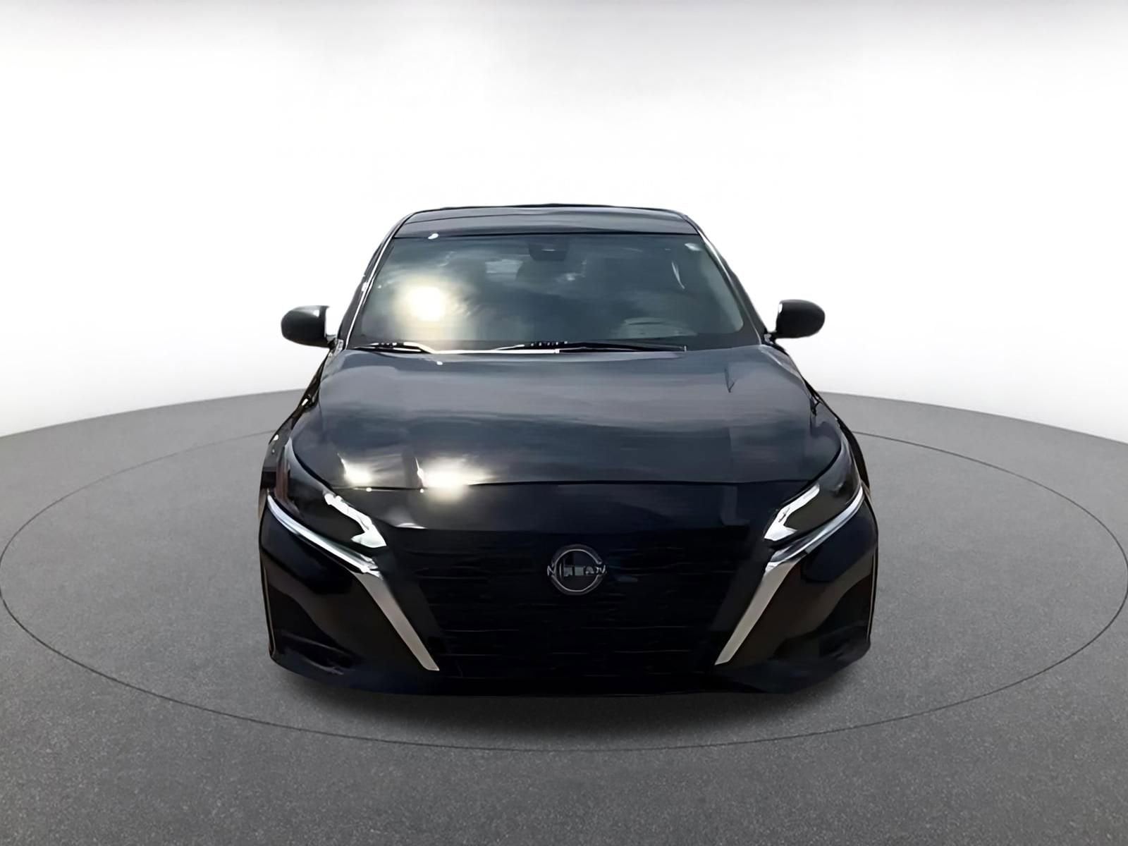 Thumbnail: 2025 Nissan Altima - 4