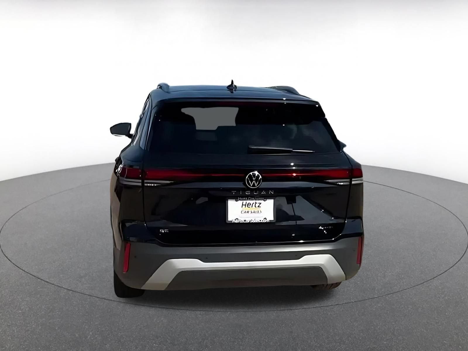 Thumbnail: 2026 Volkswagen Tiguan - 12