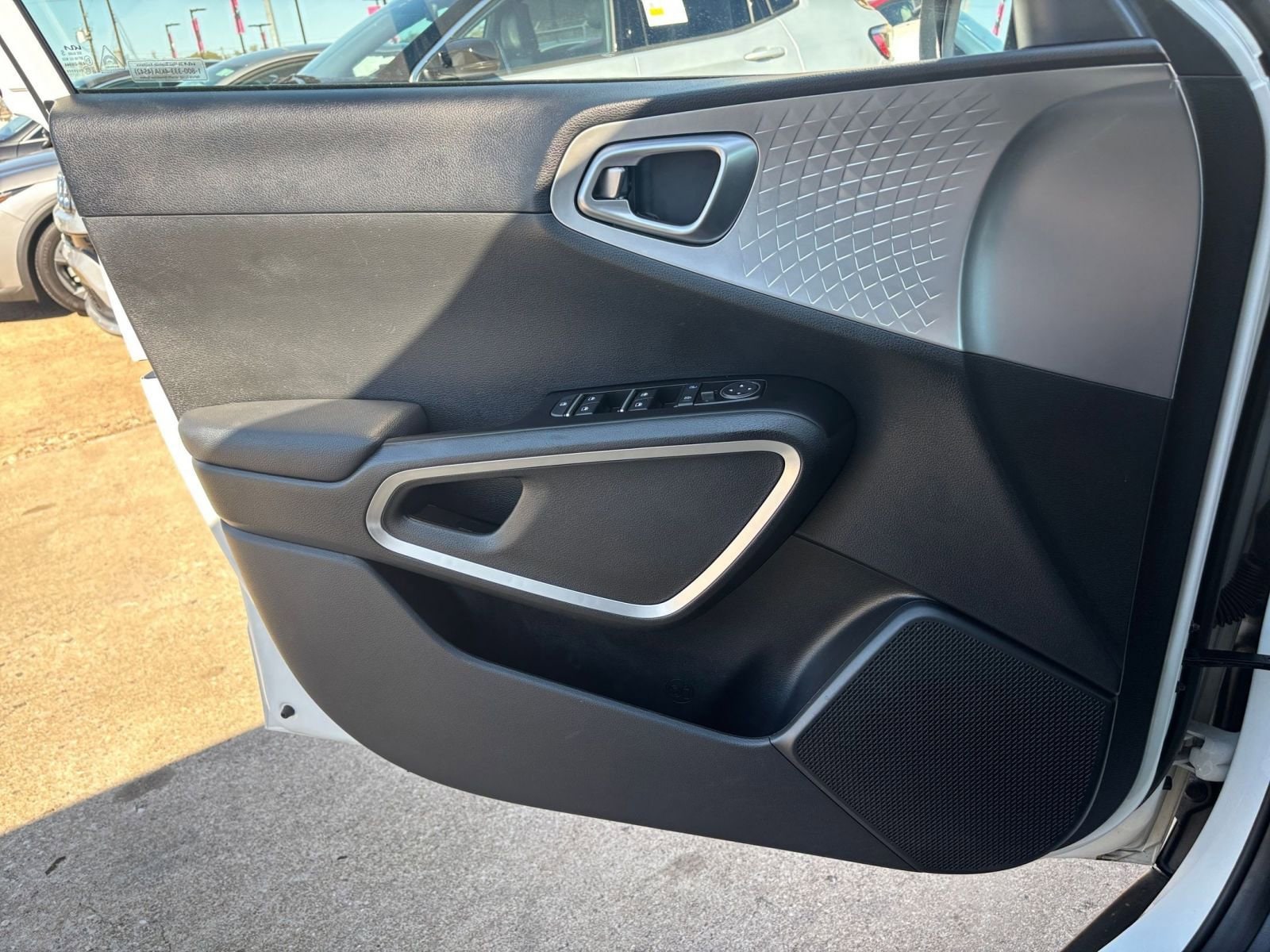 Thumbnail: 2025 Kia Soul - 18