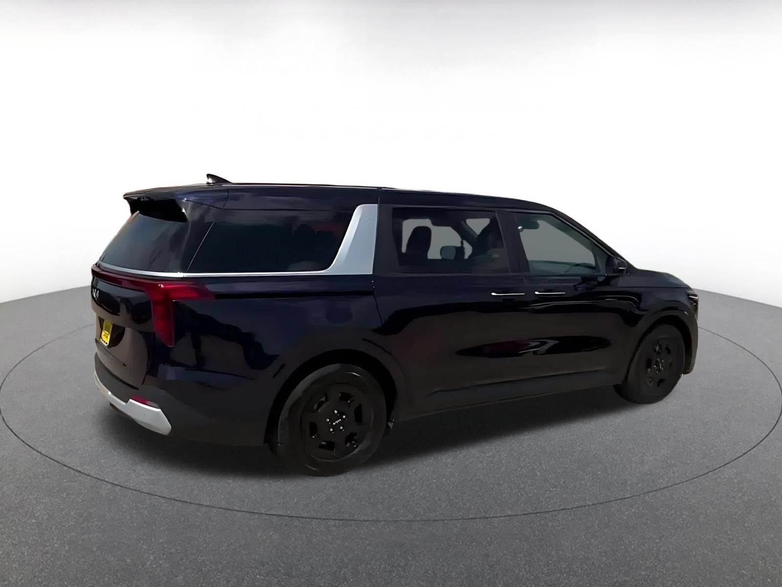 Thumbnail: 2026 Kia Carnival - 14