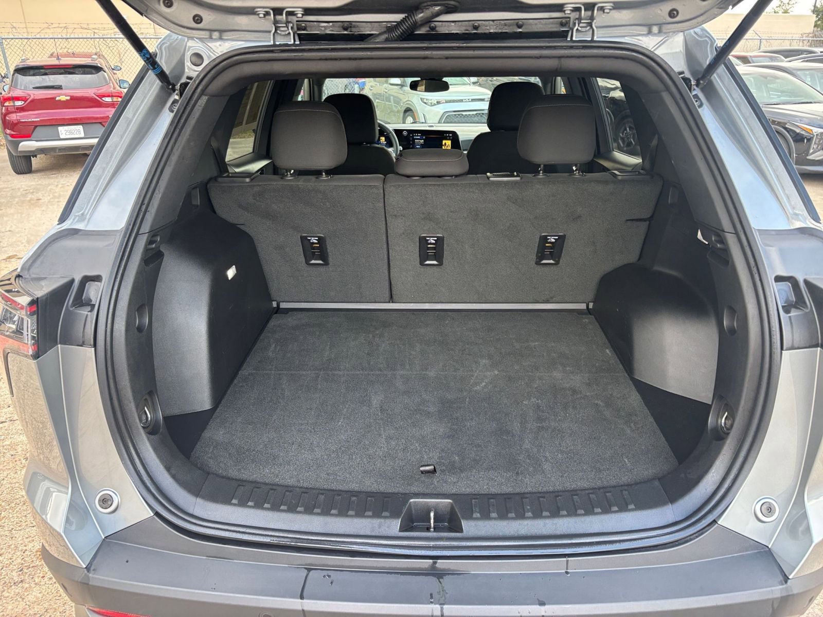 Thumbnail: 2025 Chevrolet Equinox - 30